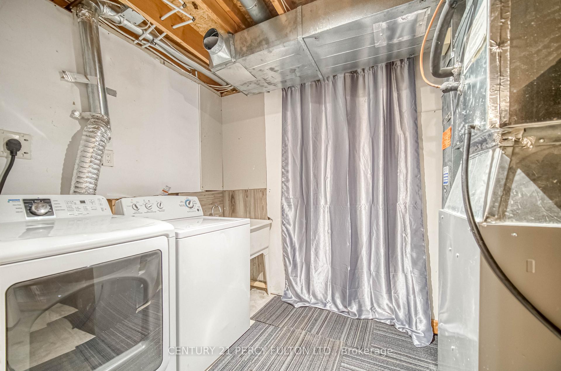 Photo 39 of 82 Chapman Drive, Ajax, Central — HOMEH