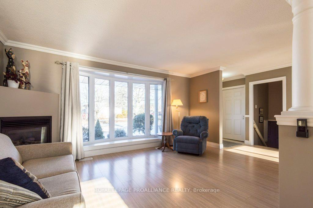 Photo 8 of 1 Stavebank Road, Belleville, Belleville Ward — HOMEH