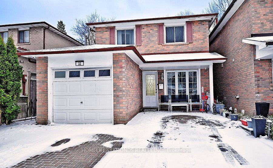 Front of 32 Barrington Crescent
