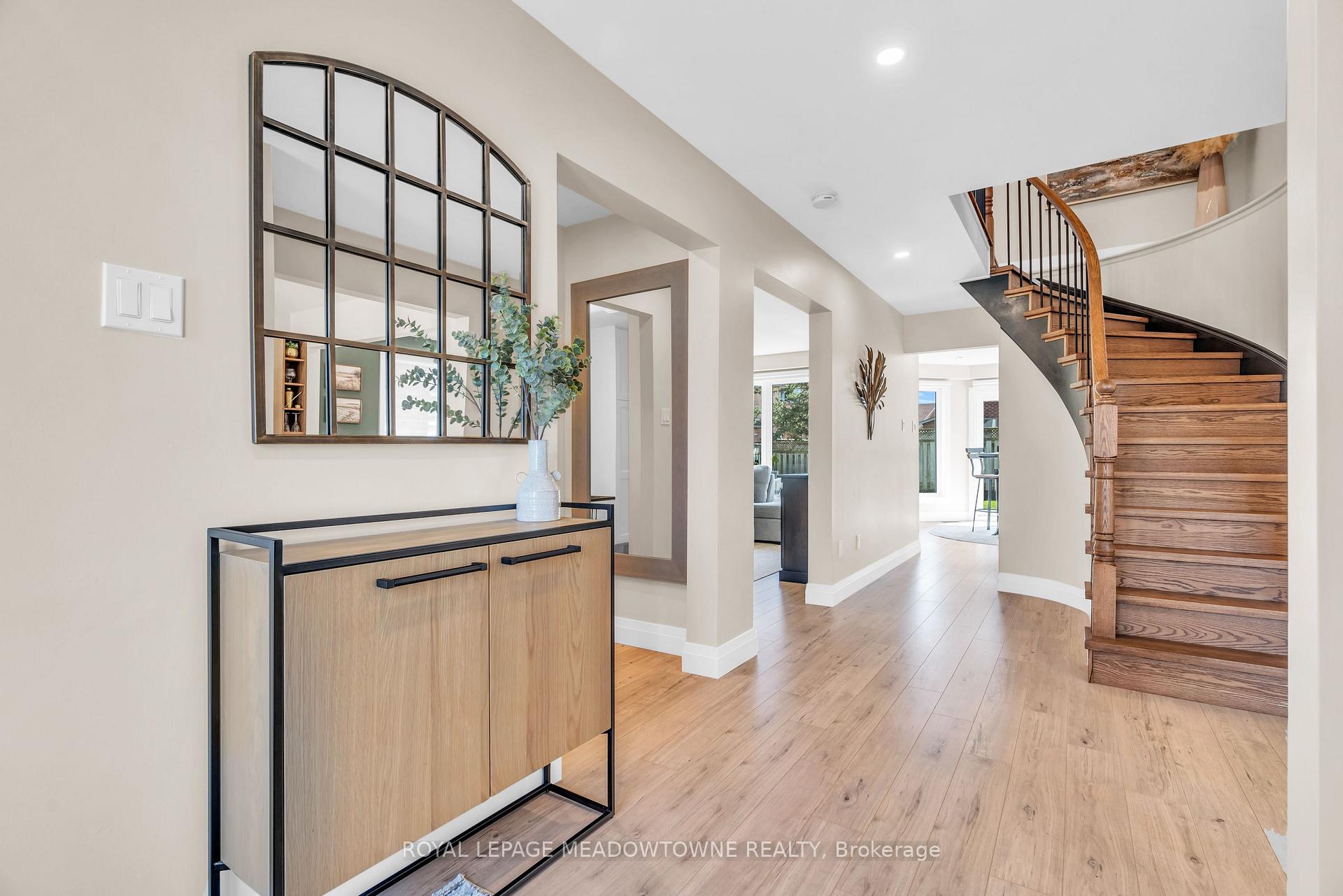 Photo 5 of 55 Forestview Drive, Cambridge — HOMEH