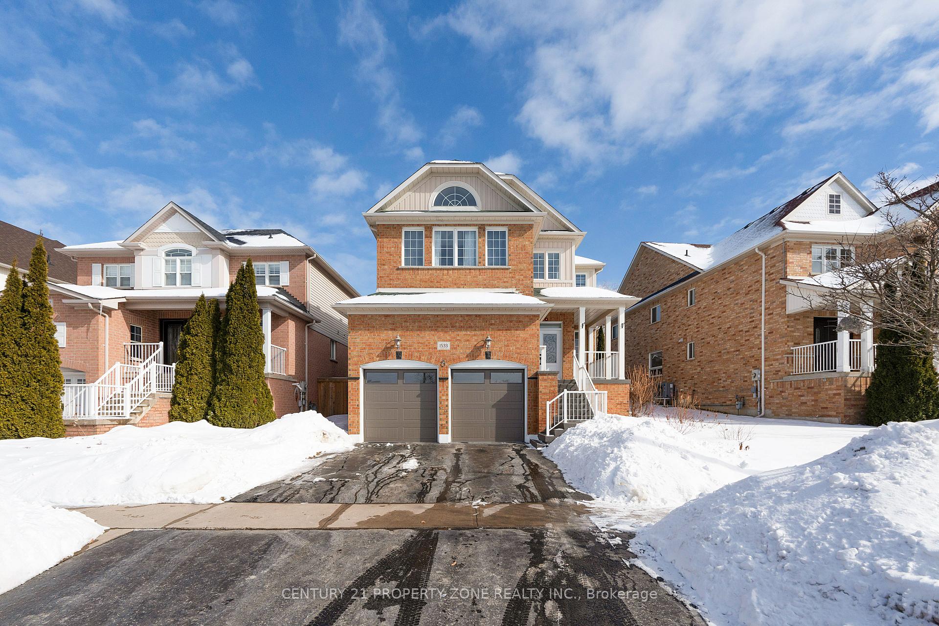 Front of 1533 Clearbrook Drive