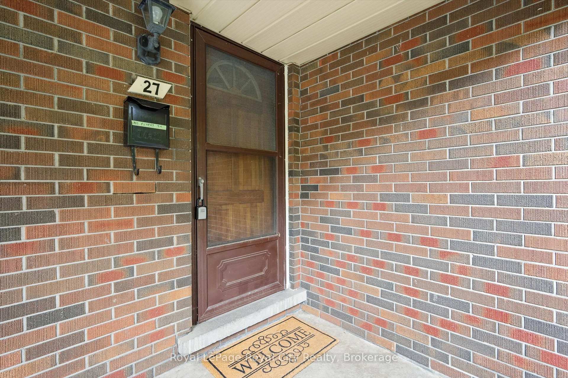 Photo 10 of 27 Cedar Street, Guelph, Dovercliffe Park/Old University — HOMEH