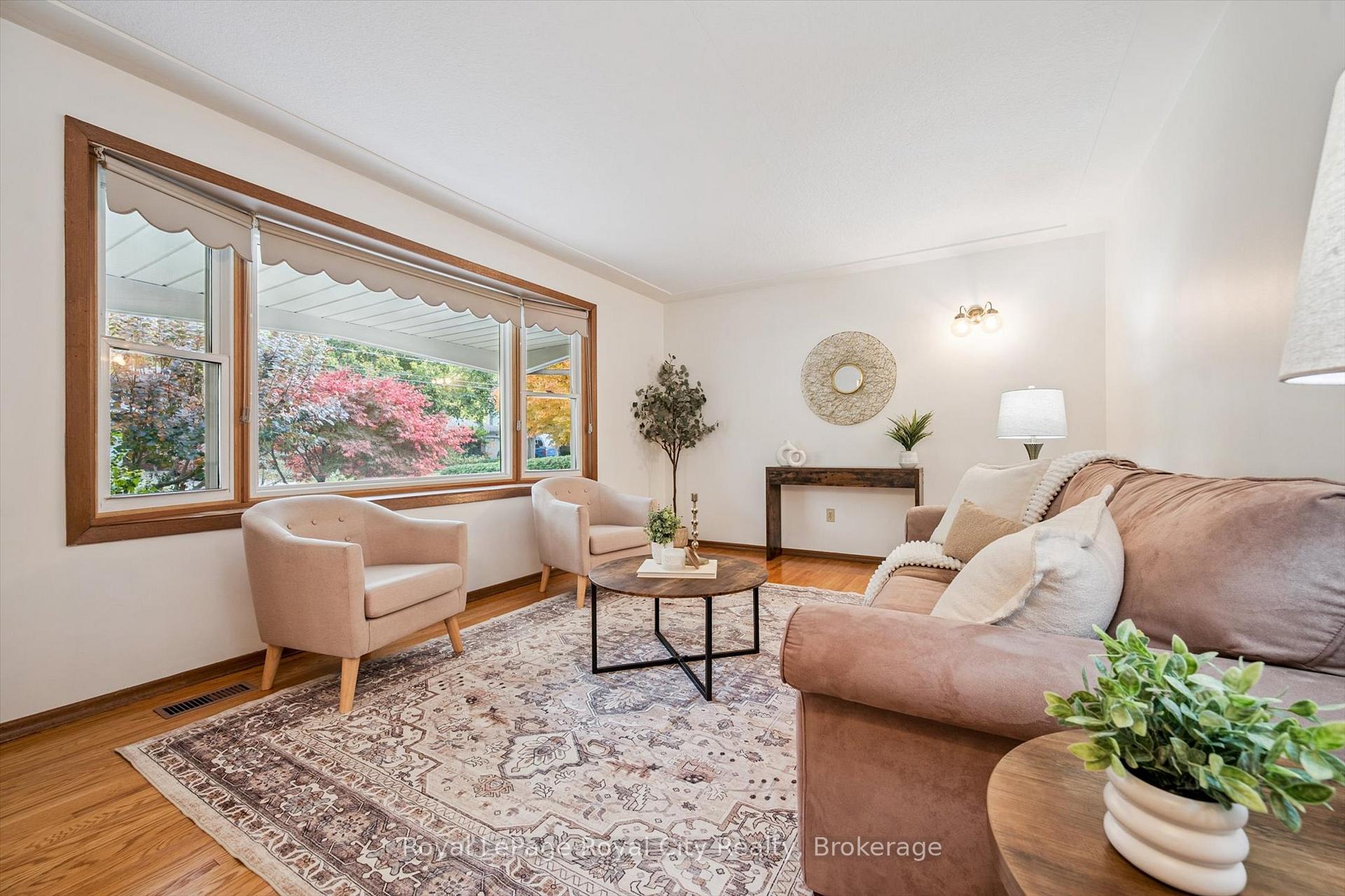 Photo 13 of 27 Cedar Street, Guelph, Dovercliffe Park/Old University — HOMEH