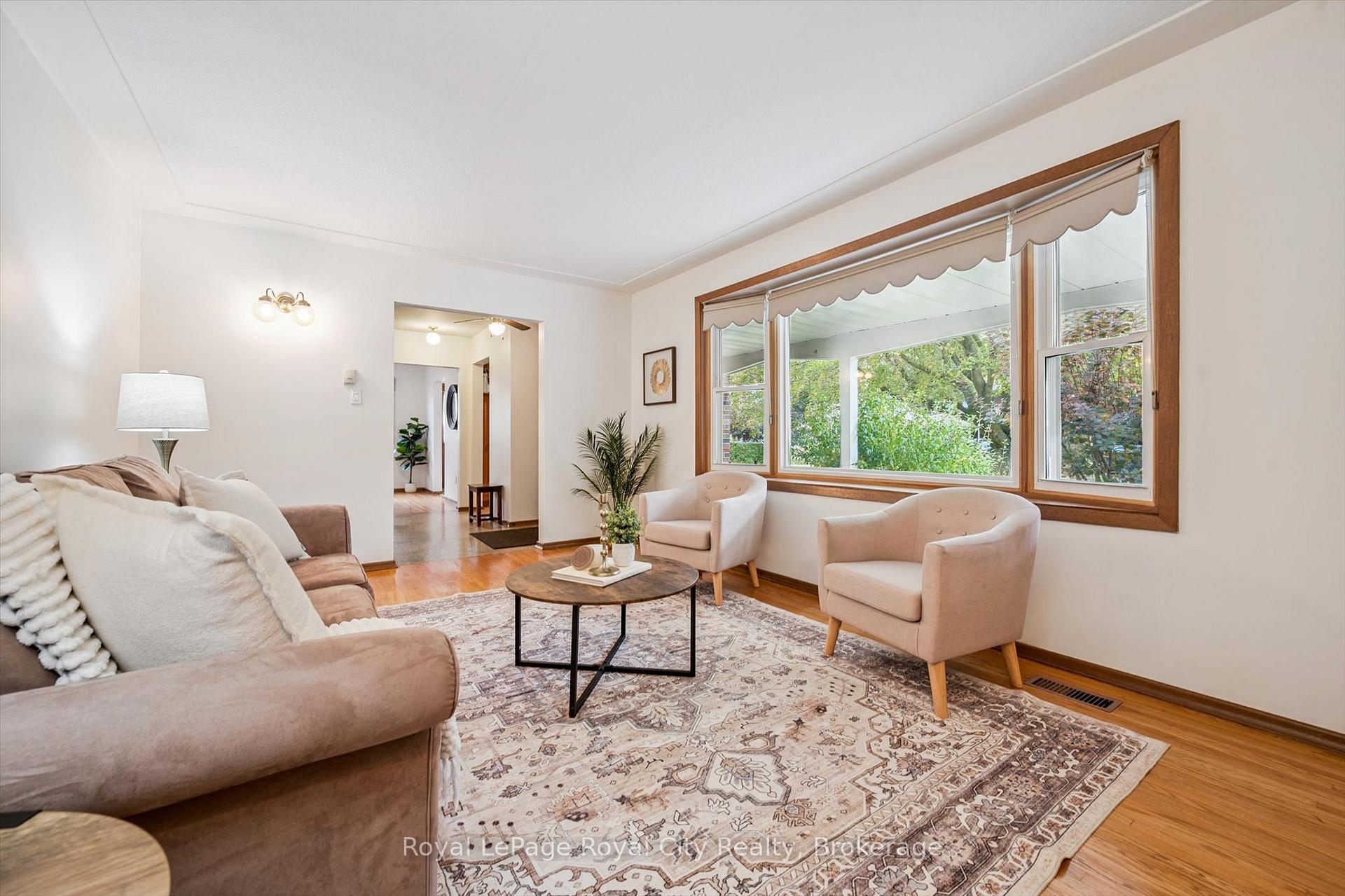 Photo 15 of 27 Cedar Street, Guelph, Dovercliffe Park/Old University — HOMEH