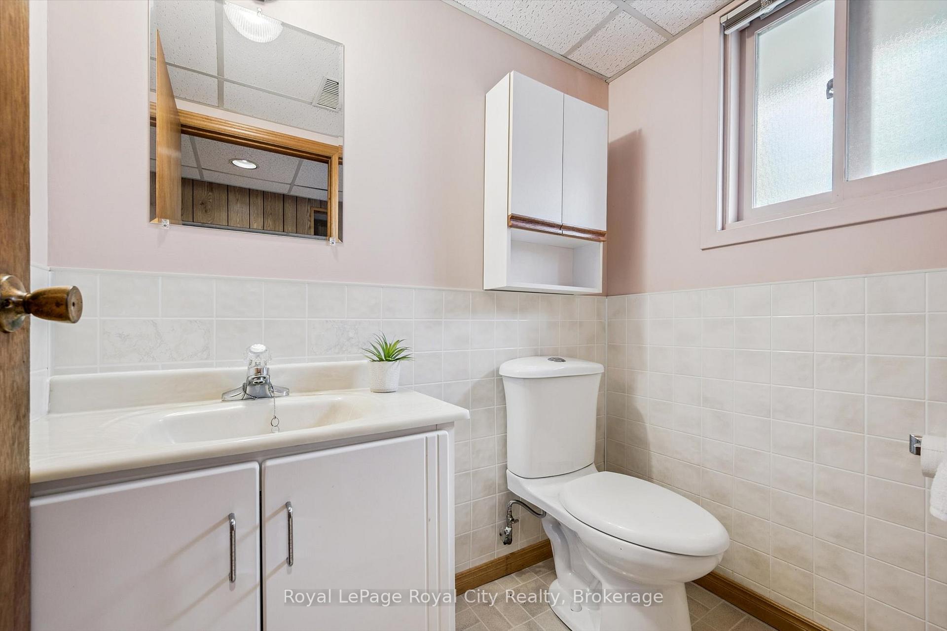 Photo 36 of 27 Cedar Street, Guelph, Dovercliffe Park/Old University — HOMEH