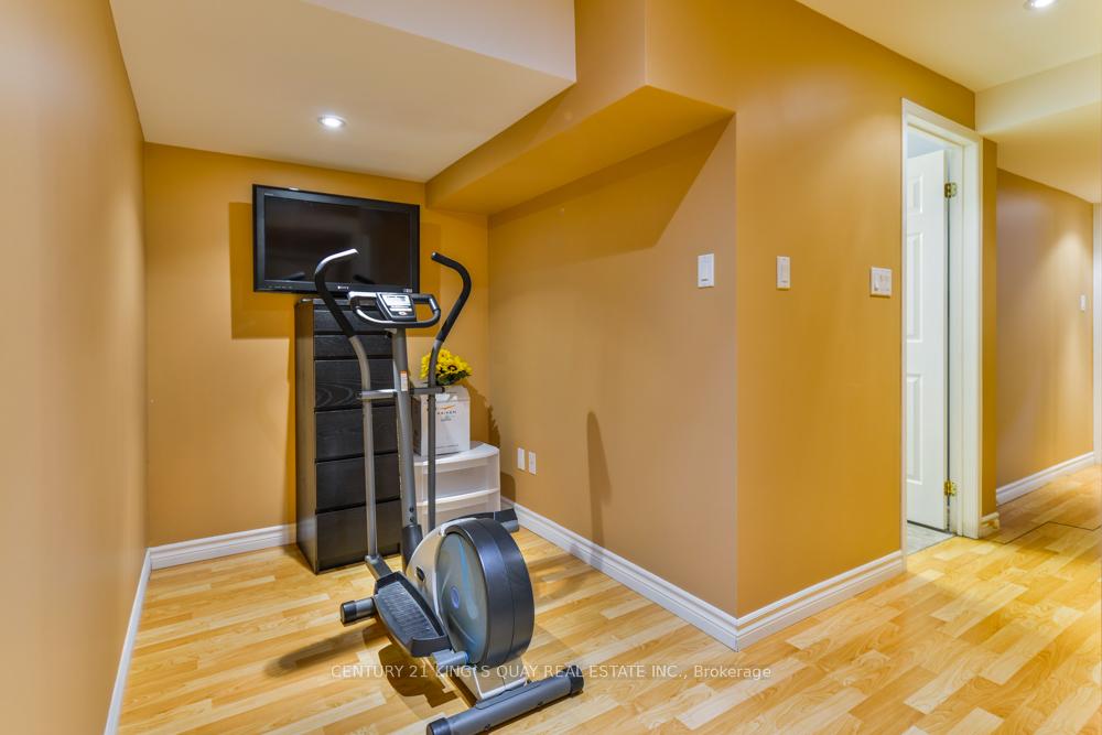 Photo 32 of 90 Barr Crescent, Aurora, Bayview Northeast — HOMEH