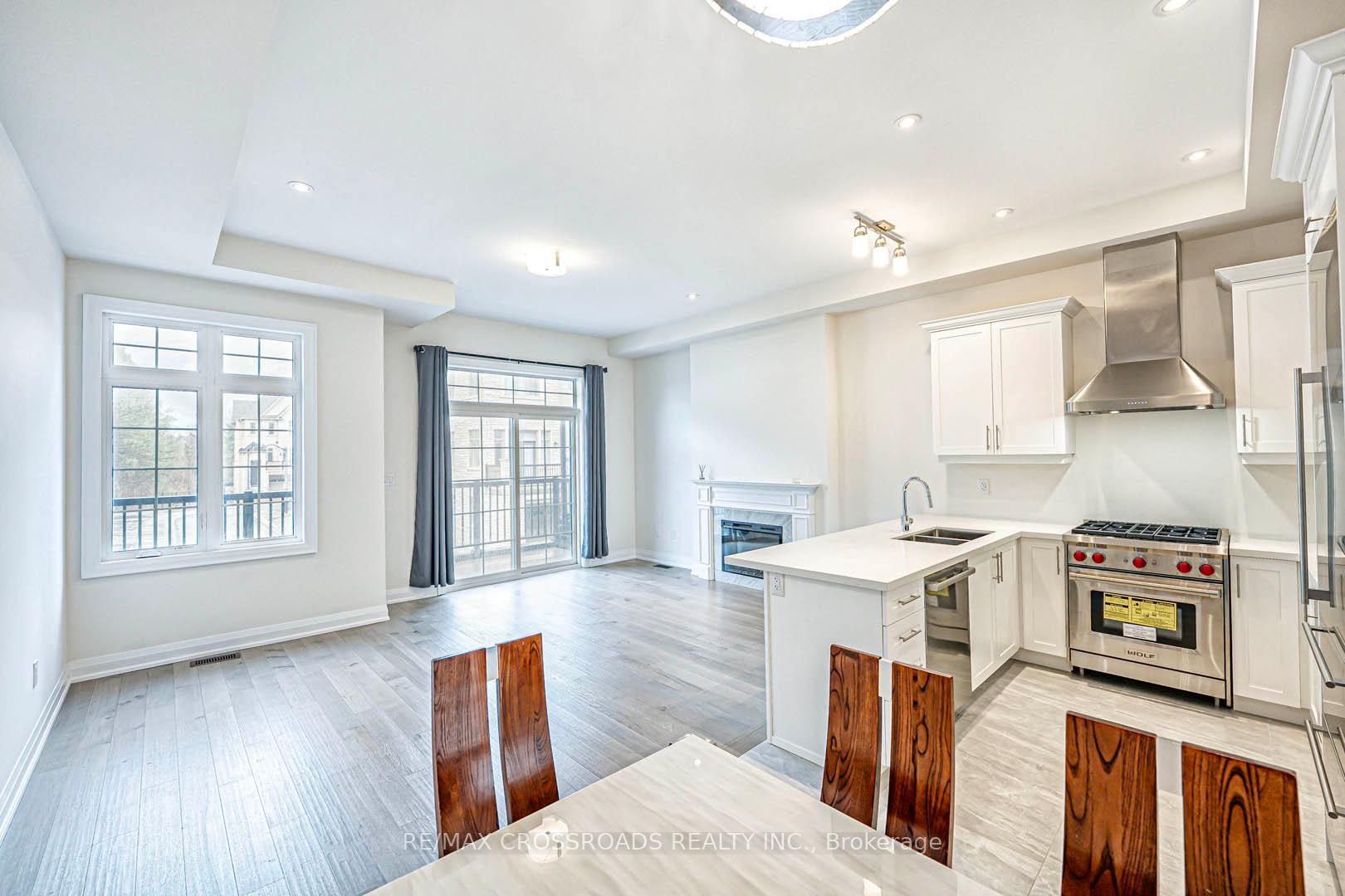 Photo 14 of 11 Bright Terrace Way, Markham, Angus Glen — HOMEH