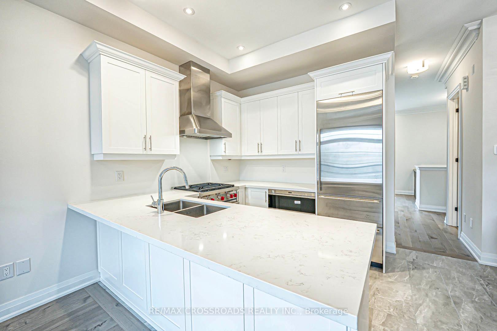 Photo 13 of 11 Bright Terrace Way, Markham, Angus Glen — HOMEH