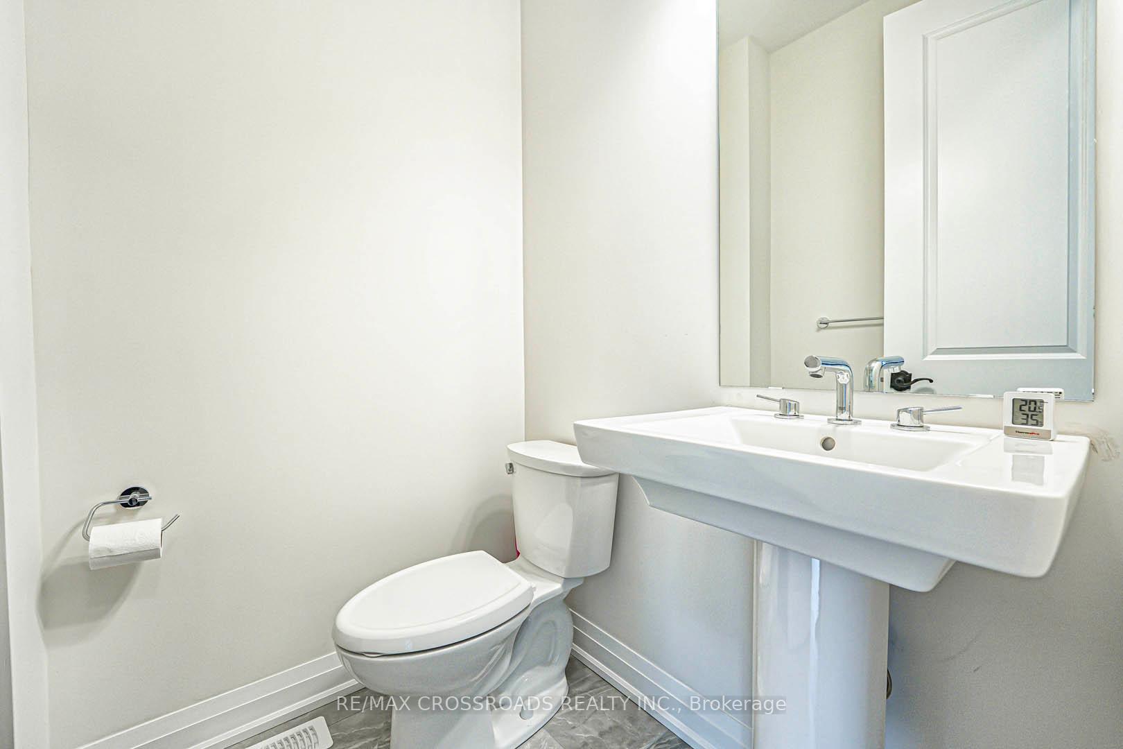 Photo 18 of 11 Bright Terrace Way, Markham, Angus Glen — HOMEH