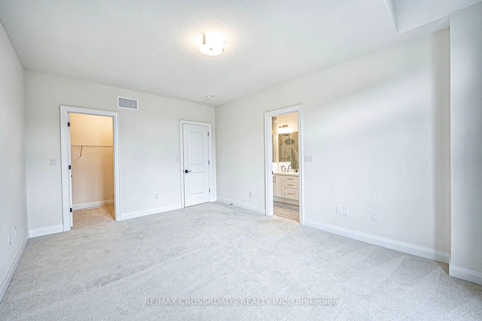 Photo 21 of 11 Bright Terrace Way, Markham, Angus Glen — HOMEH