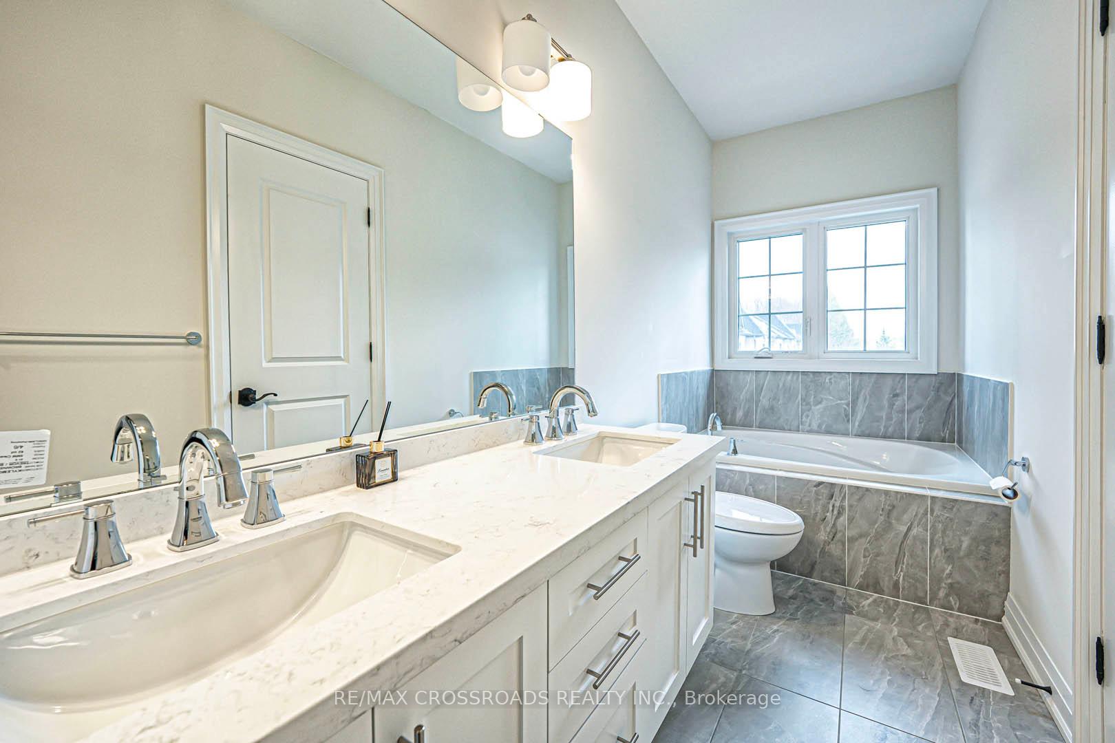 Photo 27 of 11 Bright Terrace Way, Markham, Angus Glen — HOMEH