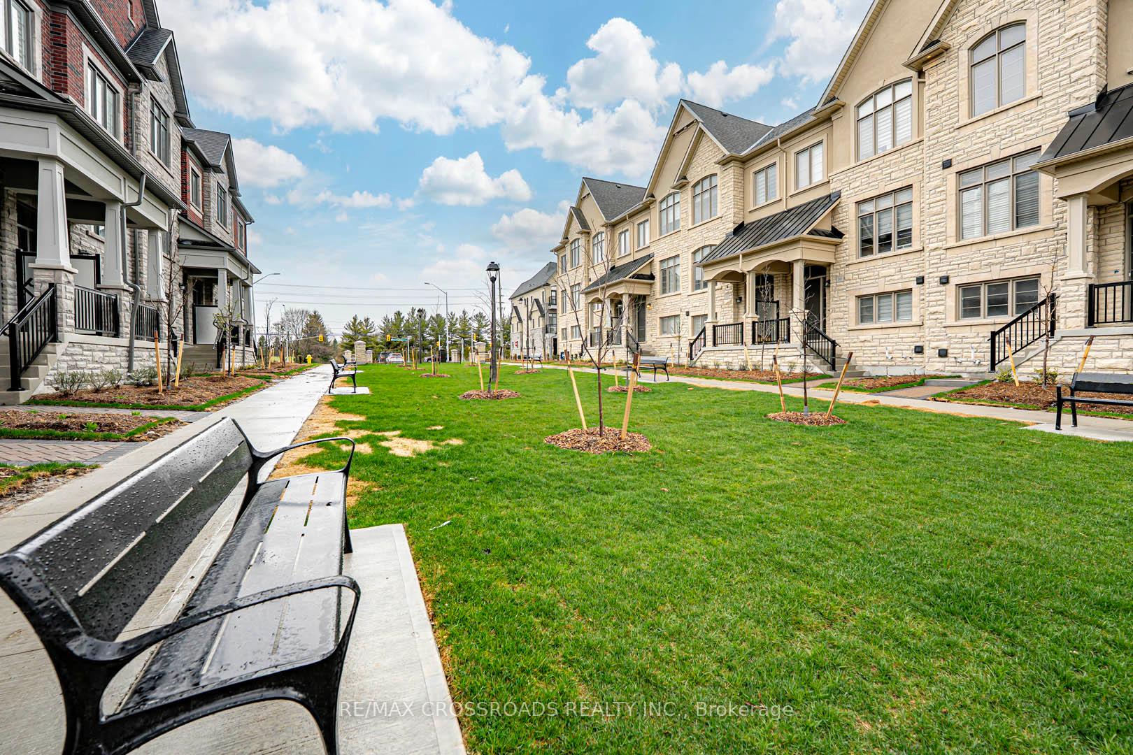 Photo 44 of 11 Bright Terrace Way, Markham, Angus Glen — HOMEH