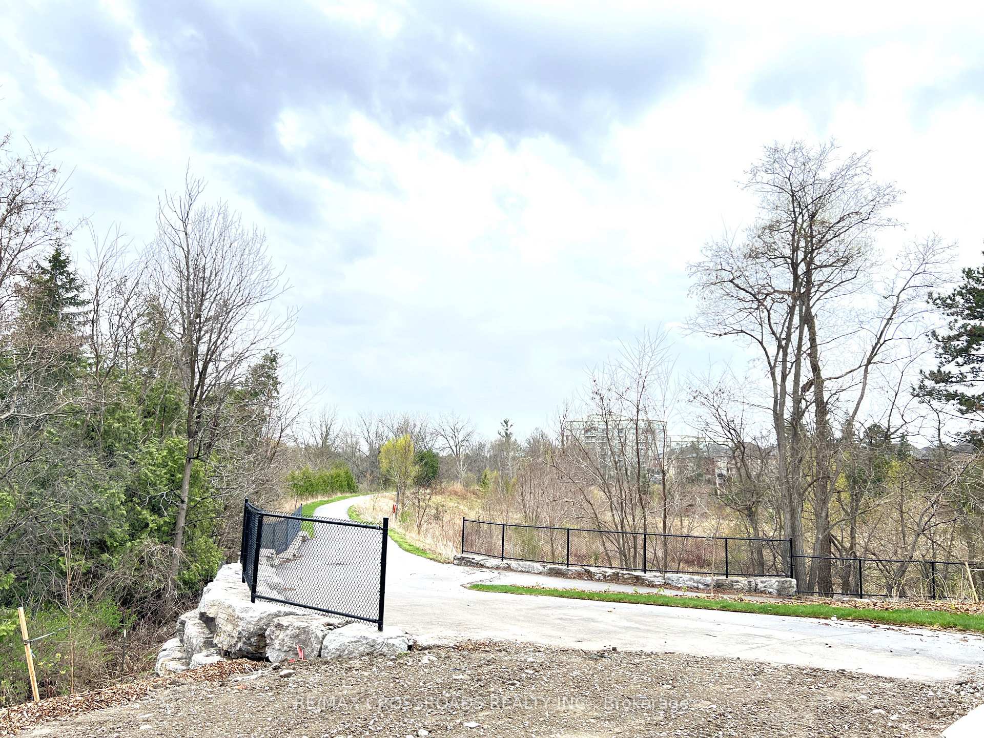 Photo 45 of 11 Bright Terrace Way, Markham, Angus Glen — HOMEH