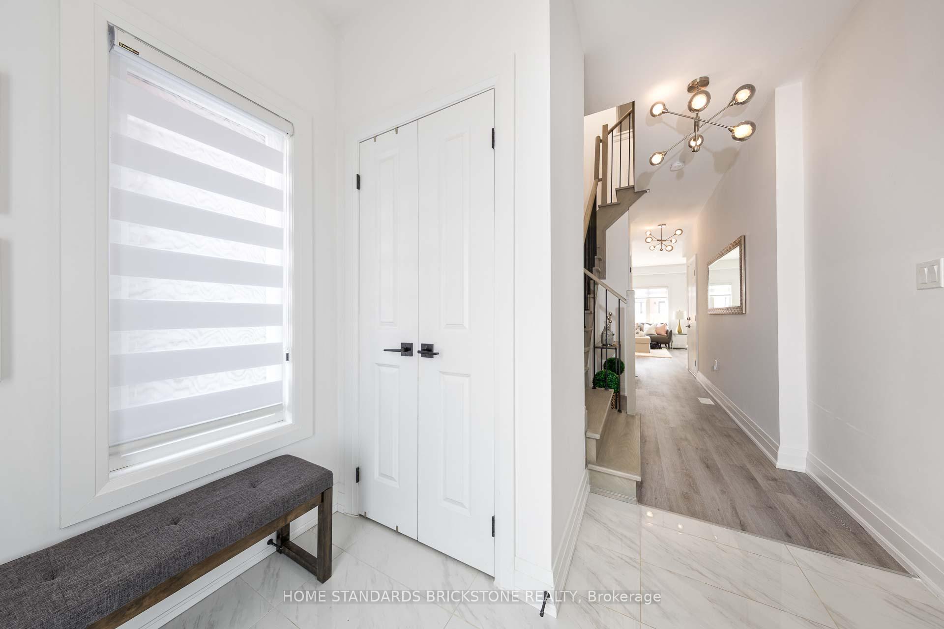 Photo 2 of 115 Gateland Drive, Barrie, Painswick South — HOMEH