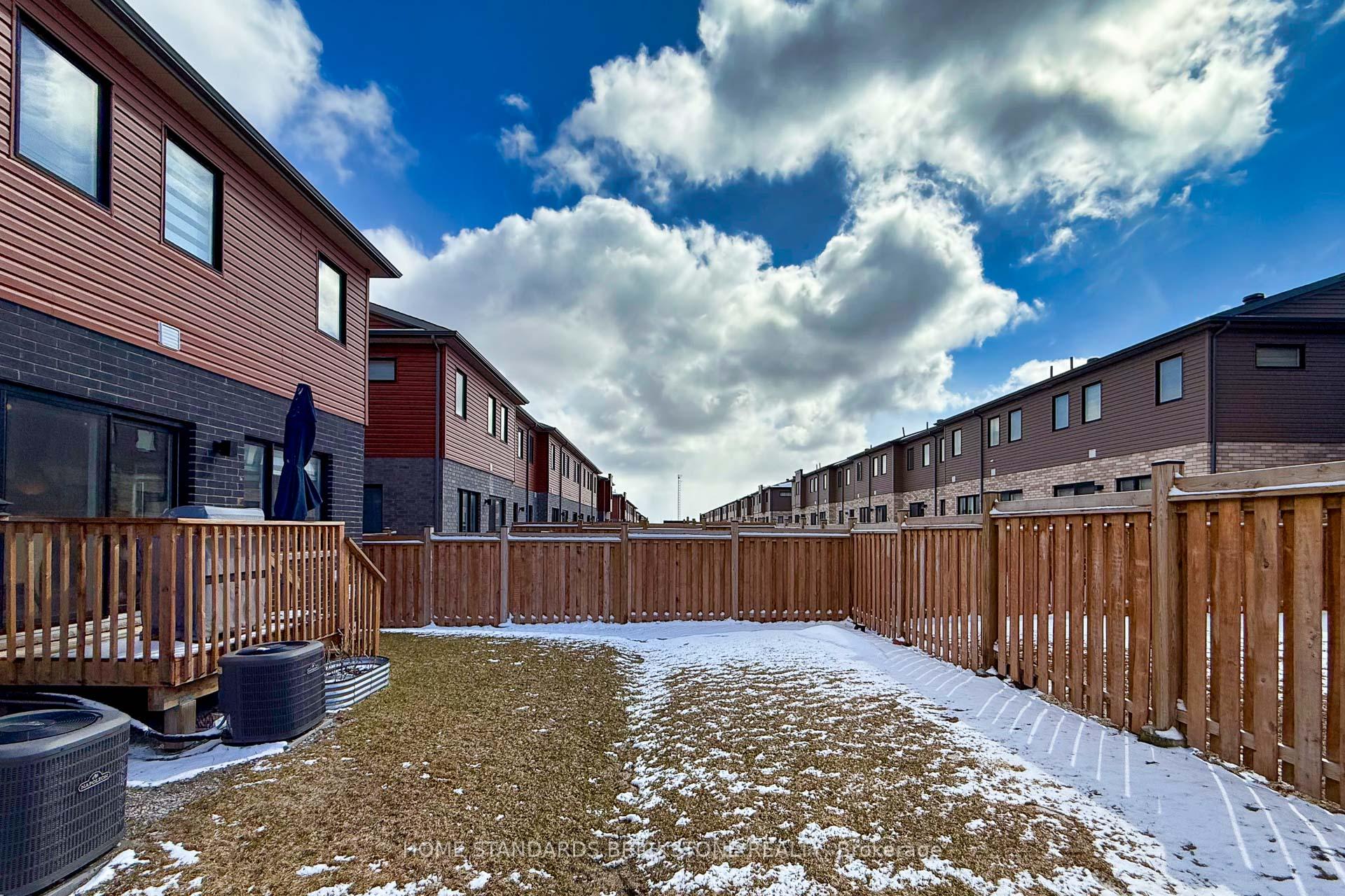Photo 42 of 115 Gateland Drive, Barrie, Painswick South — HOMEH