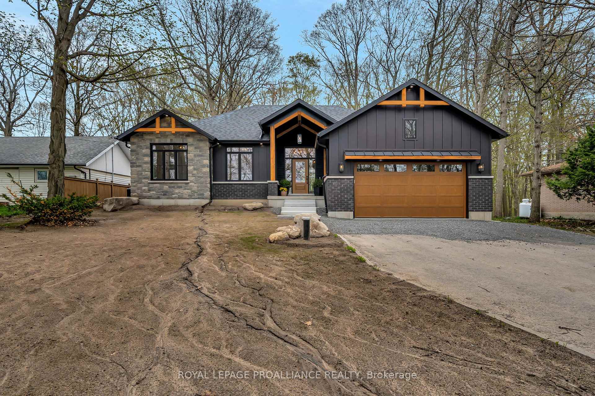 Front of 158 Pine Hill Crescent