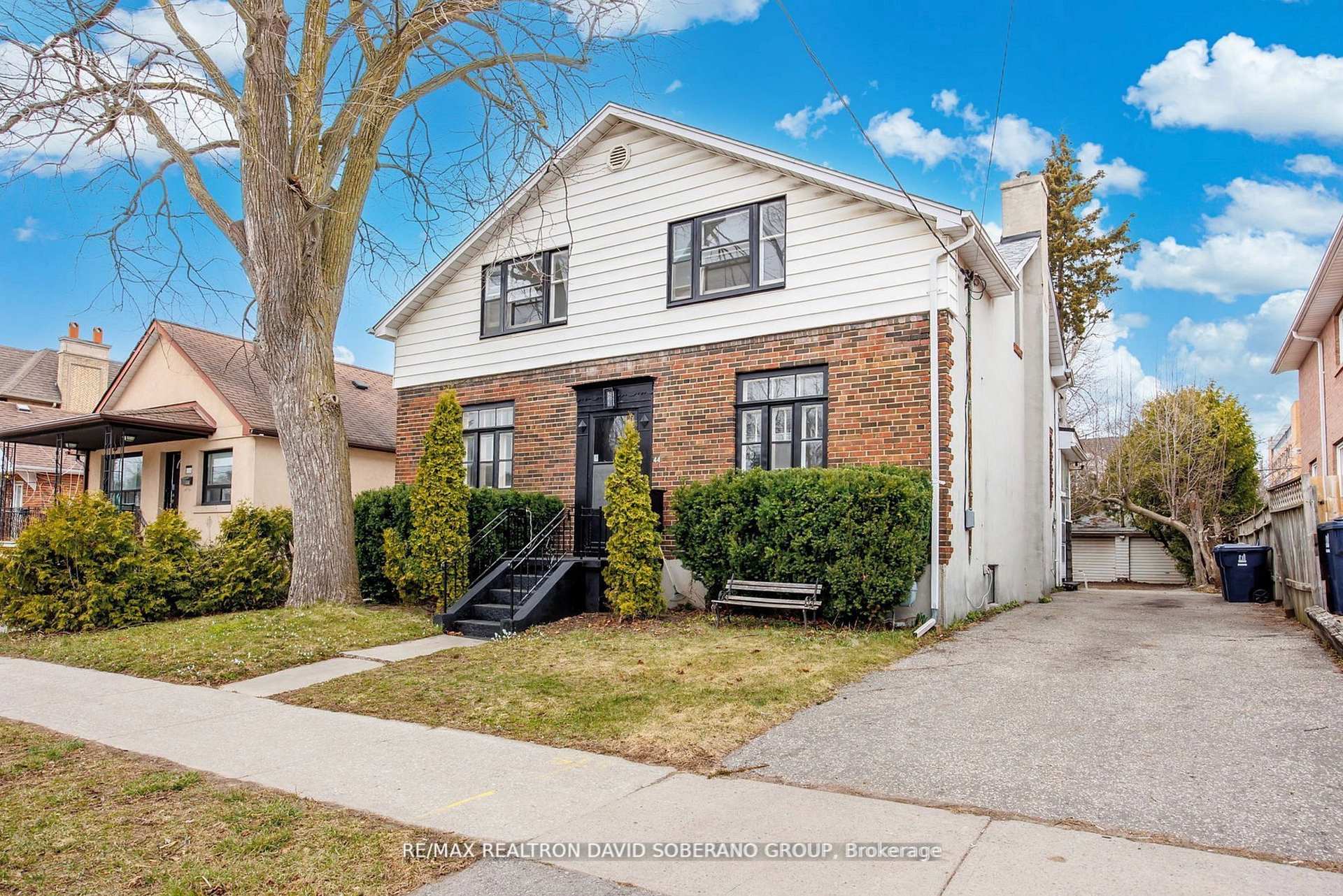 Front of 44 Sultana Avenue