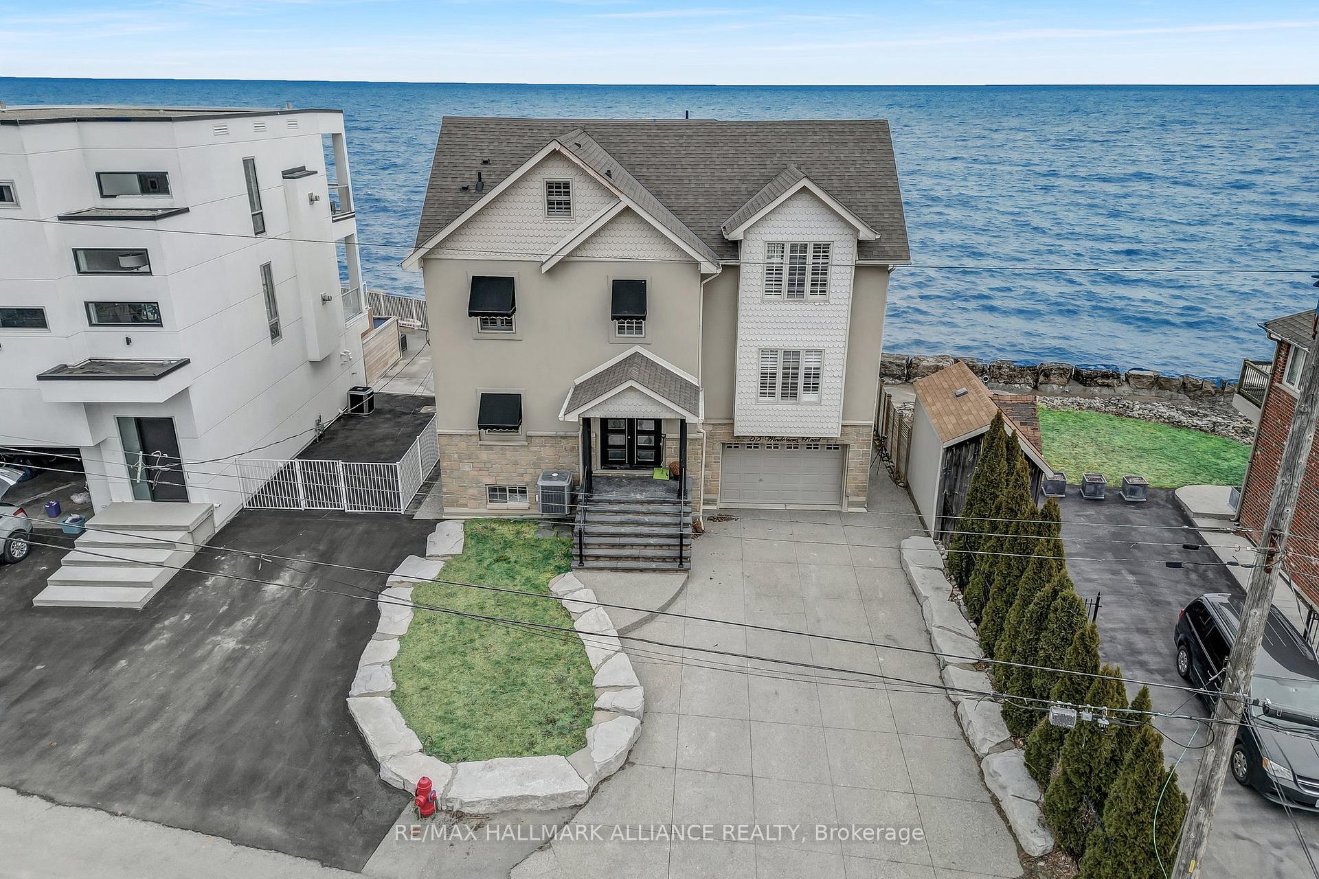 Photo 2 of 53 Windemere Road, Hamilton, Stoney Creek — HOMEH