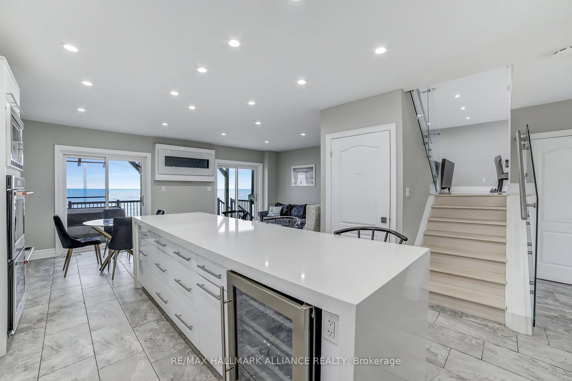 Photo 9 of 53 Windemere Road, Hamilton, Stoney Creek — HOMEH