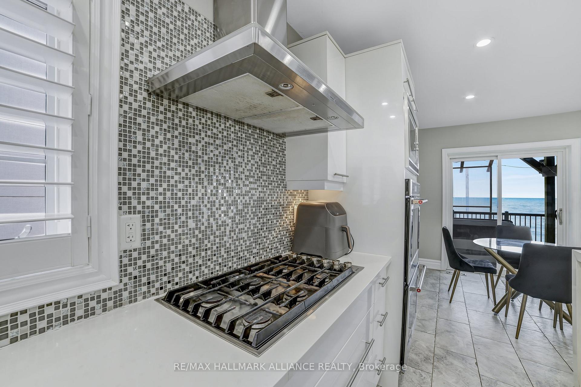 Photo 14 of 53 Windemere Road, Hamilton, Stoney Creek — HOMEH
