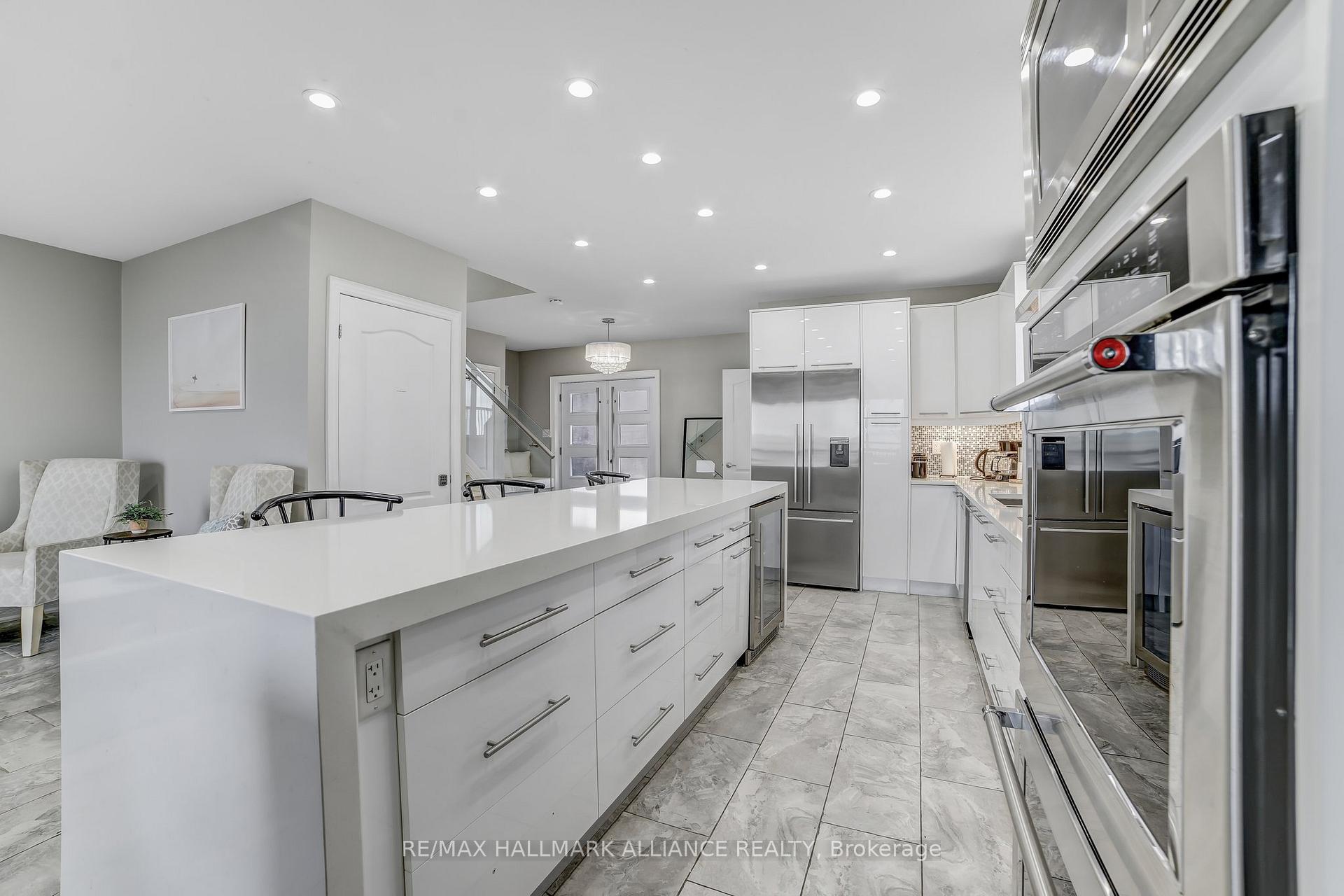 Photo 8 of 53 Windemere Road, Hamilton, Stoney Creek — HOMEH