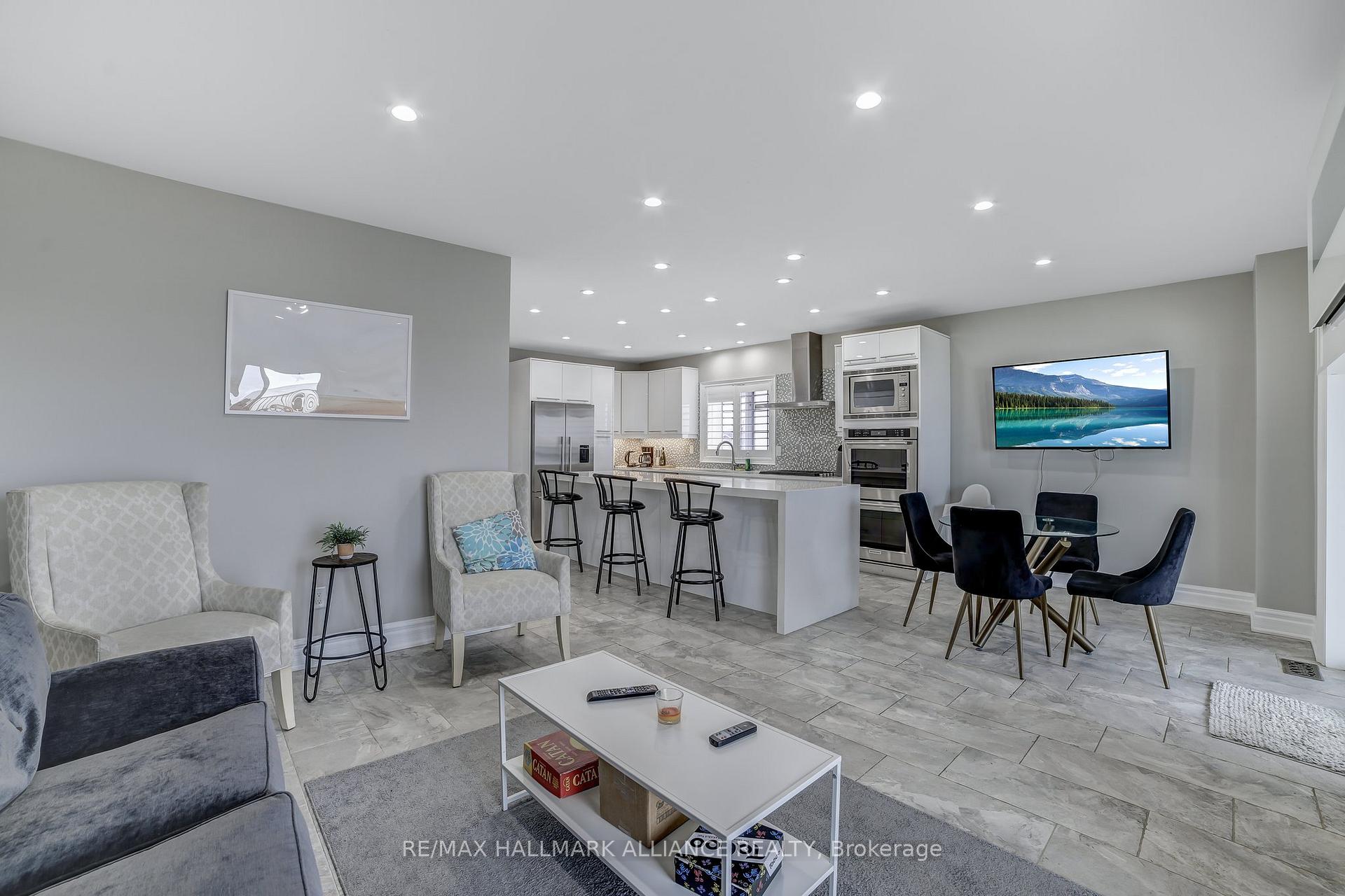 Photo 12 of 53 Windemere Road, Hamilton, Stoney Creek — HOMEH