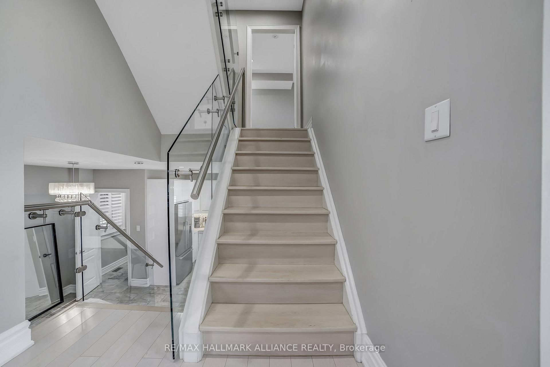 Photo 18 of 53 Windemere Road, Hamilton, Stoney Creek — HOMEH