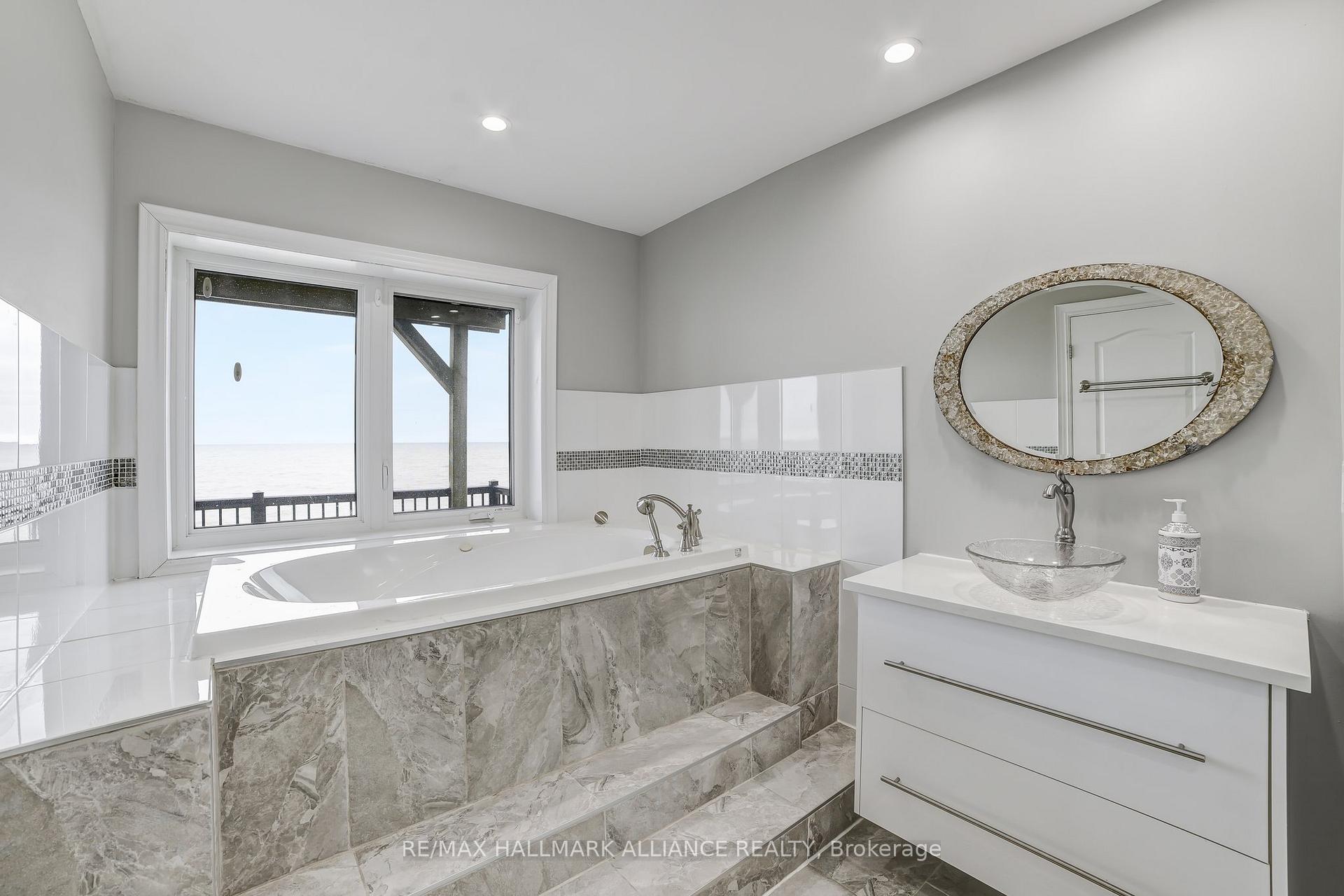 Photo 24 of 53 Windemere Road, Hamilton, Stoney Creek — HOMEH