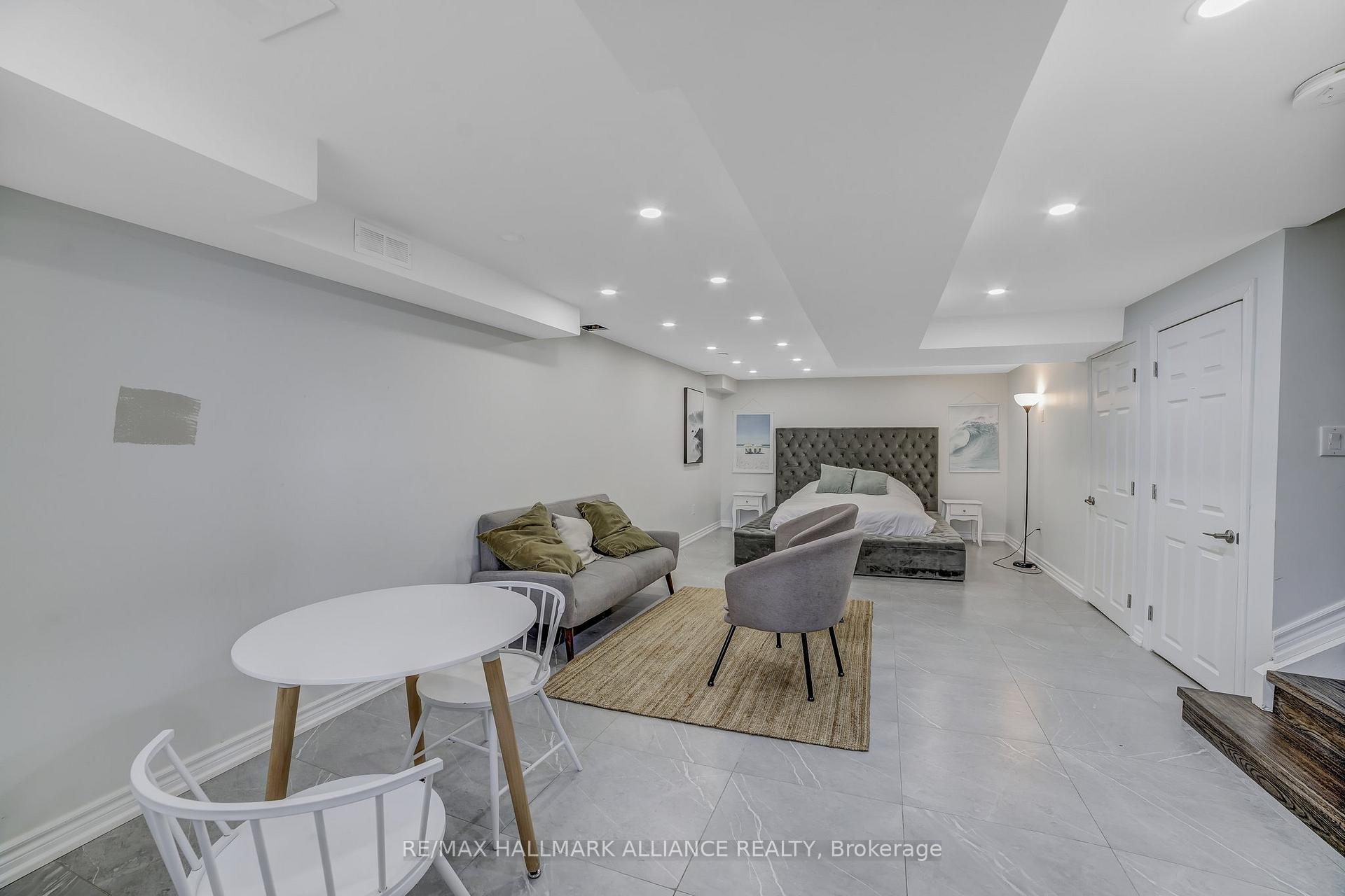 Photo 35 of 53 Windemere Road, Hamilton, Stoney Creek — HOMEH