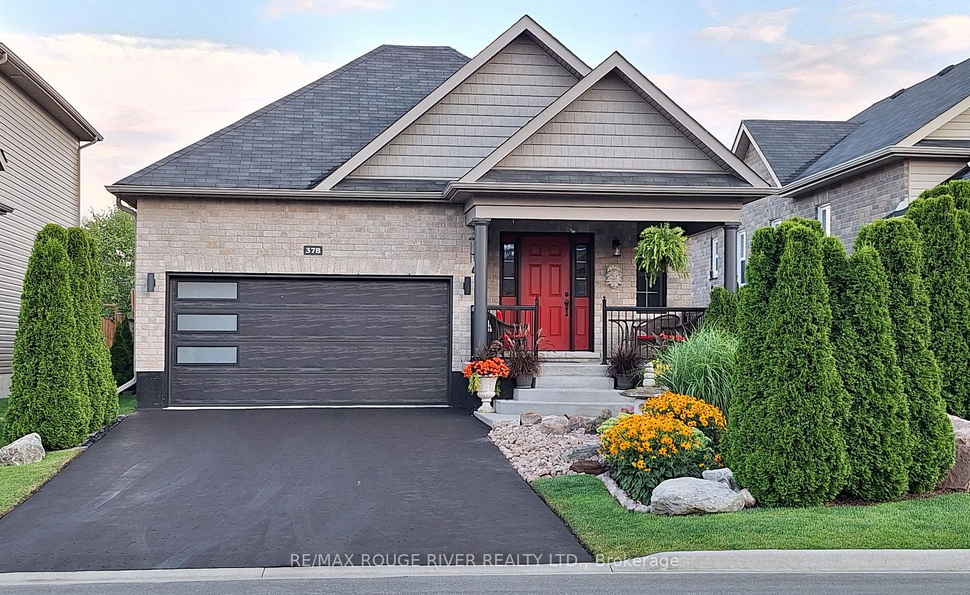 Front of 378 Lonsberry Drive