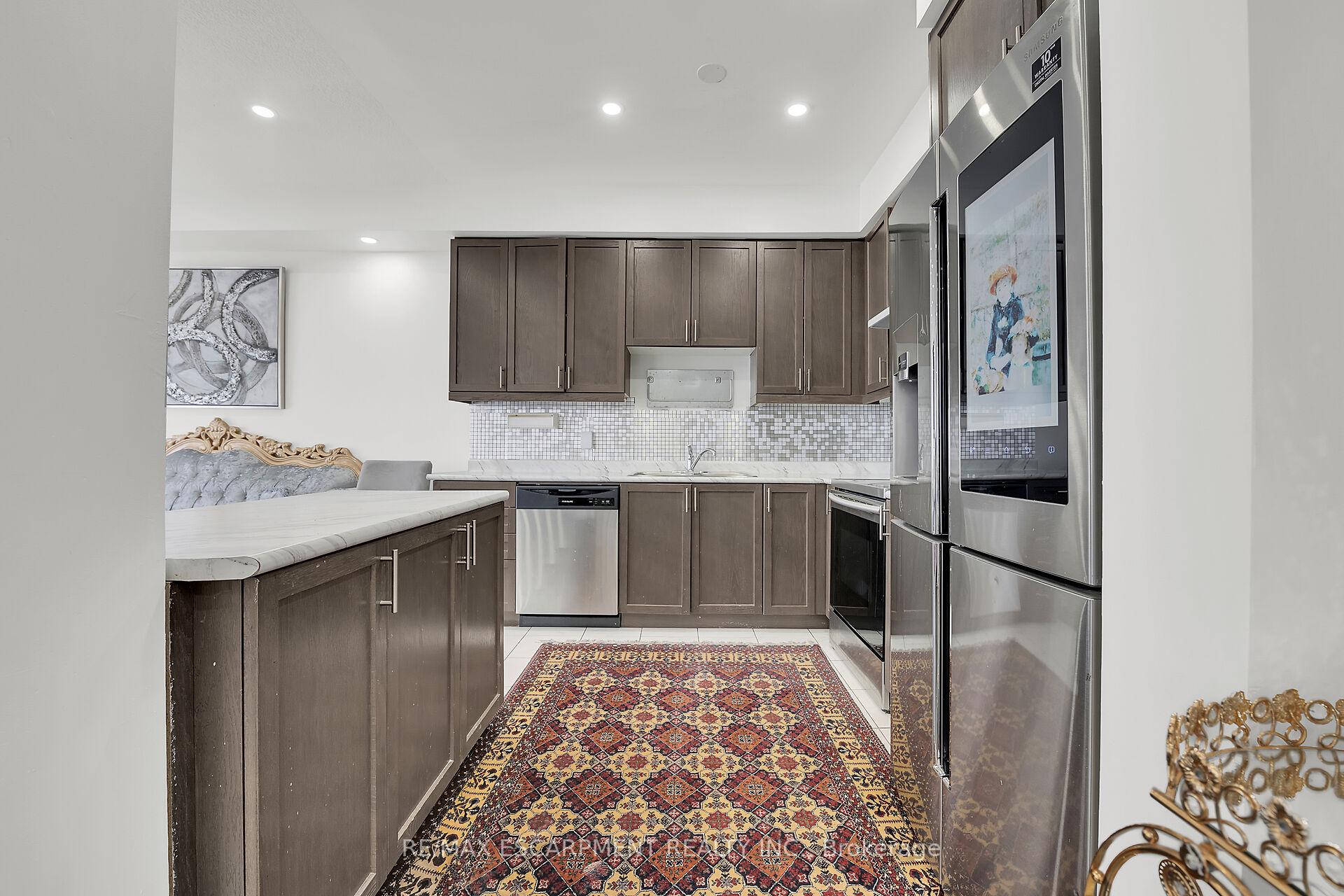 Photo 9 of 47 Sauvignon Crescent, Hamilton, Fruitland — HOMEH