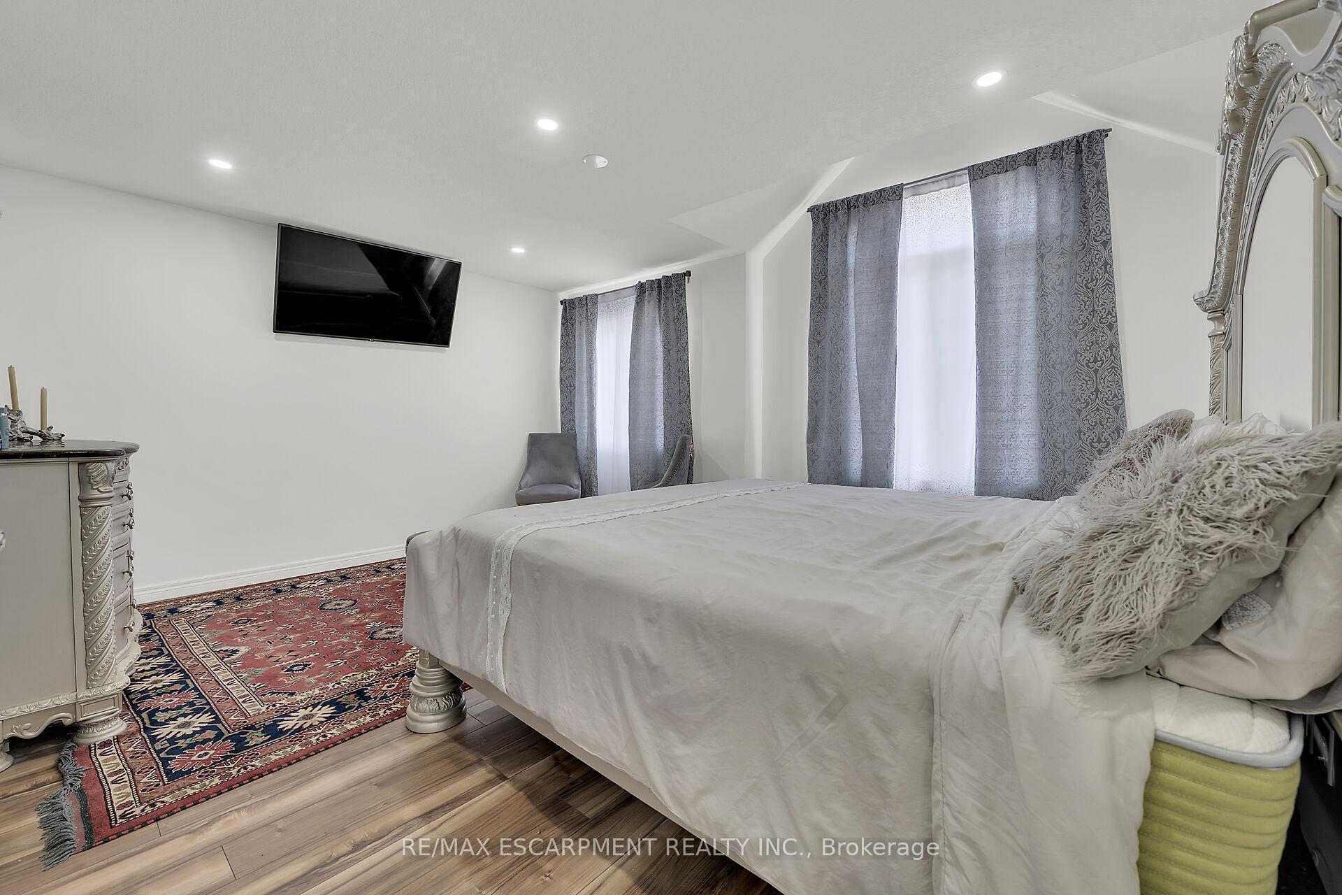 Photo 25 of 47 Sauvignon Crescent, Hamilton, Fruitland — HOMEH
