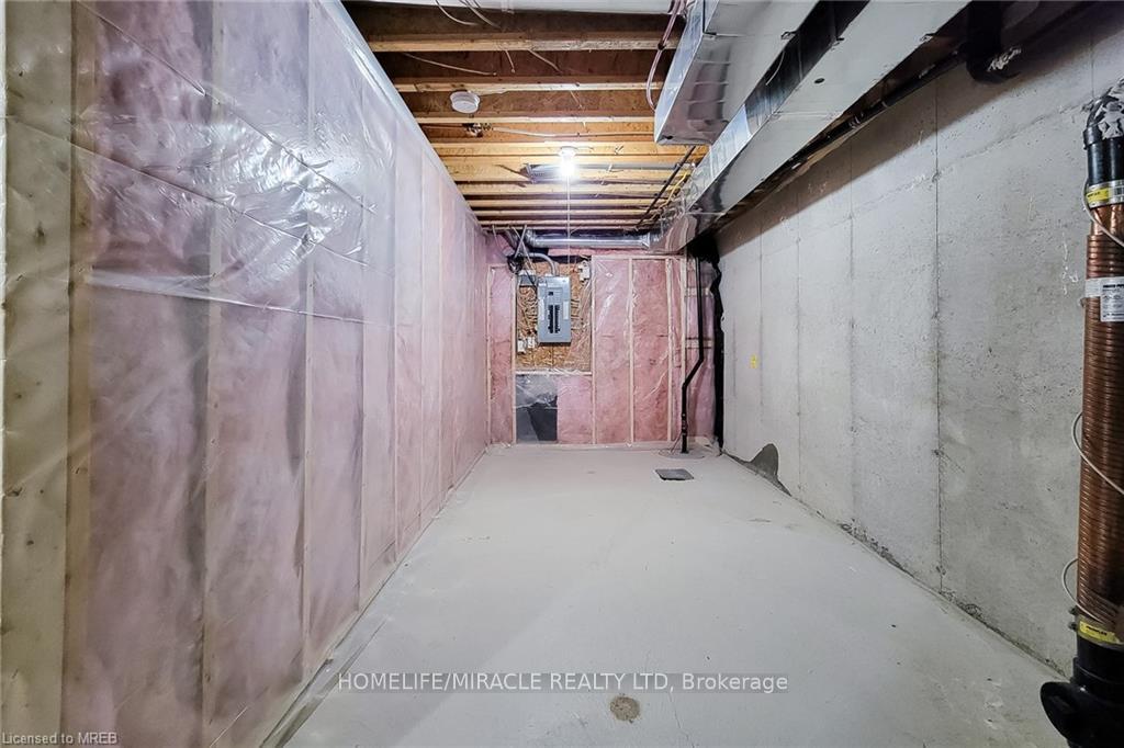 Photo 30 of 19 Sherway Street E, Hamilton, Stoney Creek Mountain — HOMEH