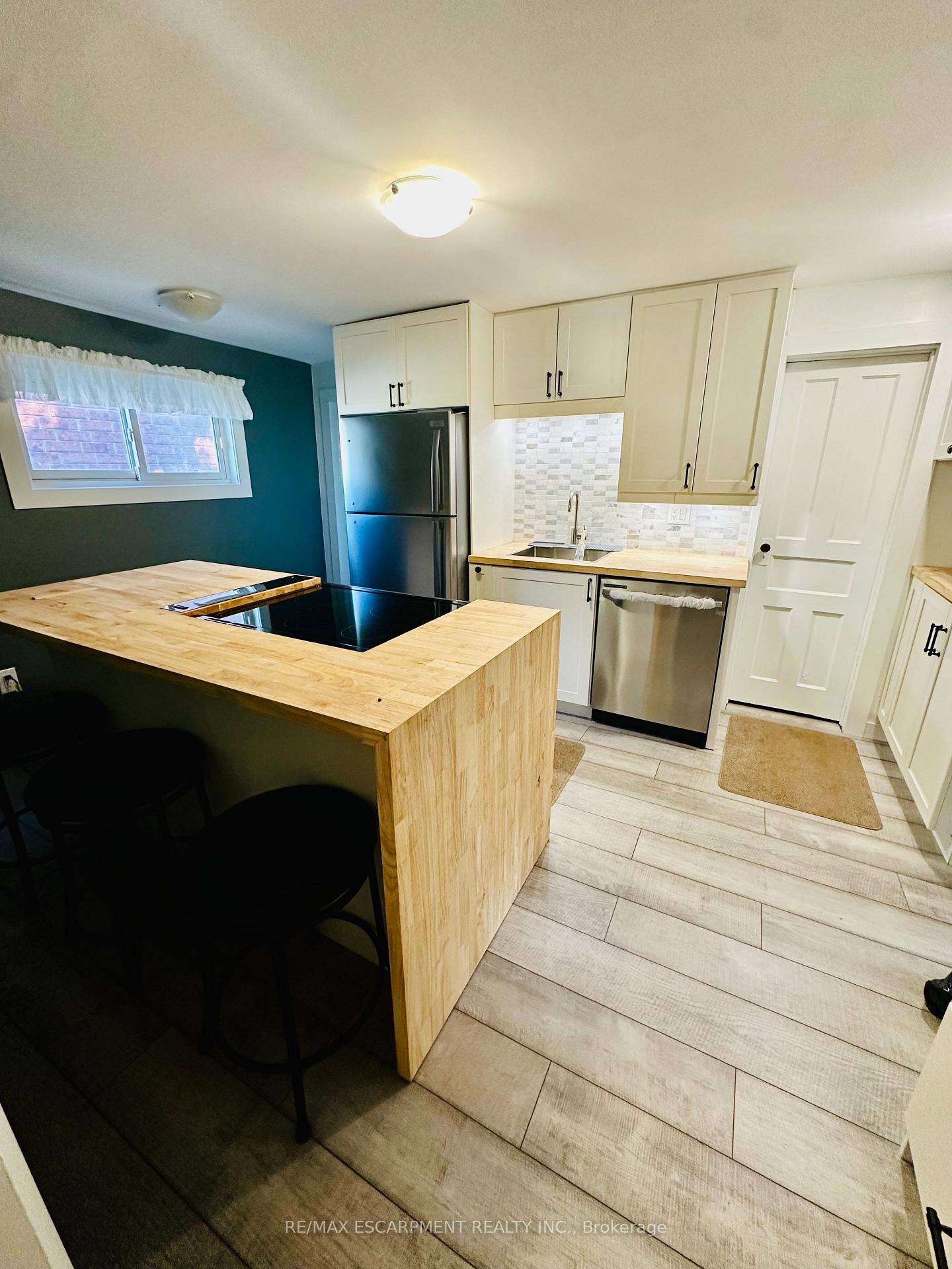 Photo 5 of 269 Park Street W, Hamilton, Cootes Paradise — HOMEH