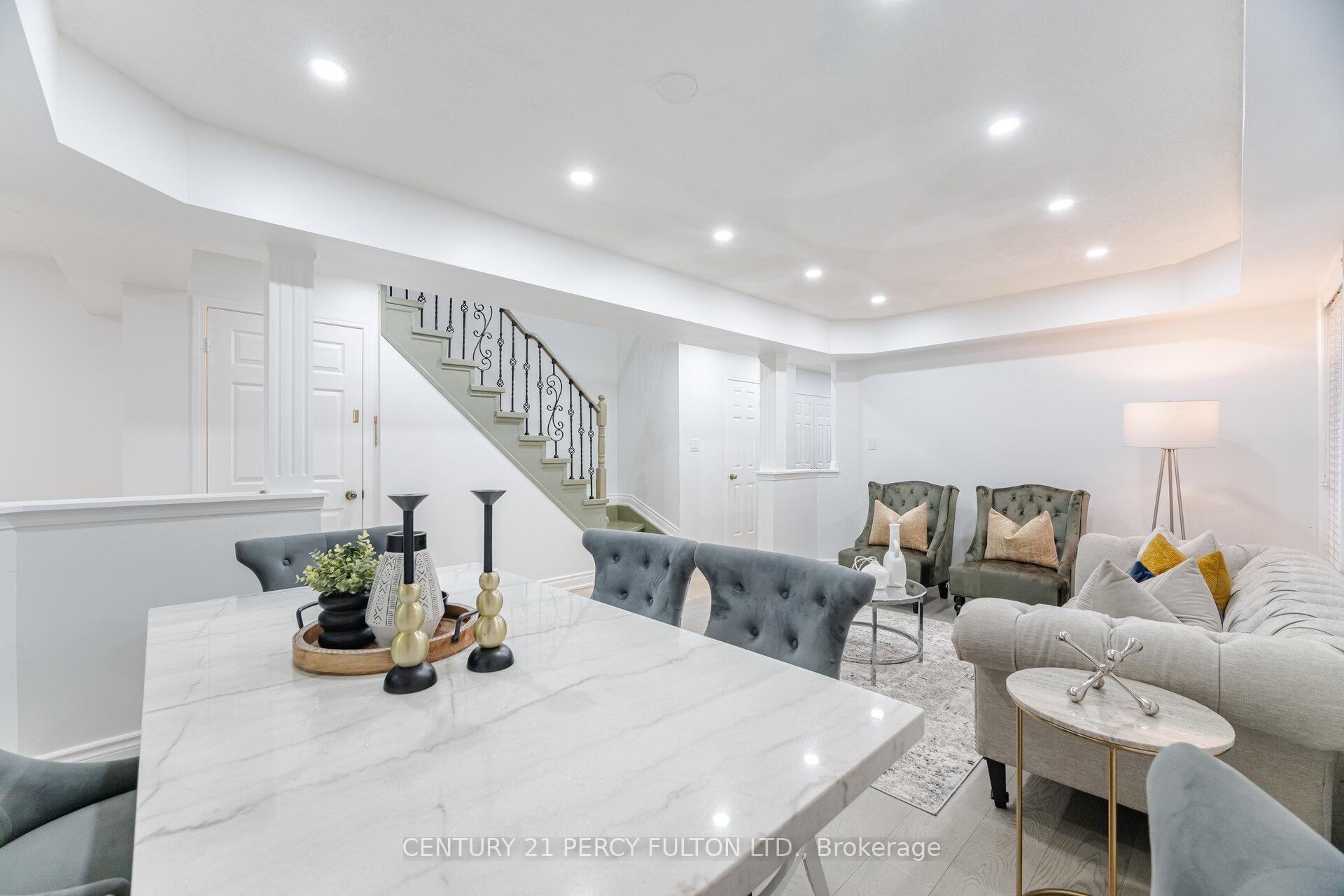 Photo 9 of 640 Sunbird Trail, Pickering, Amberlea — HOMEH