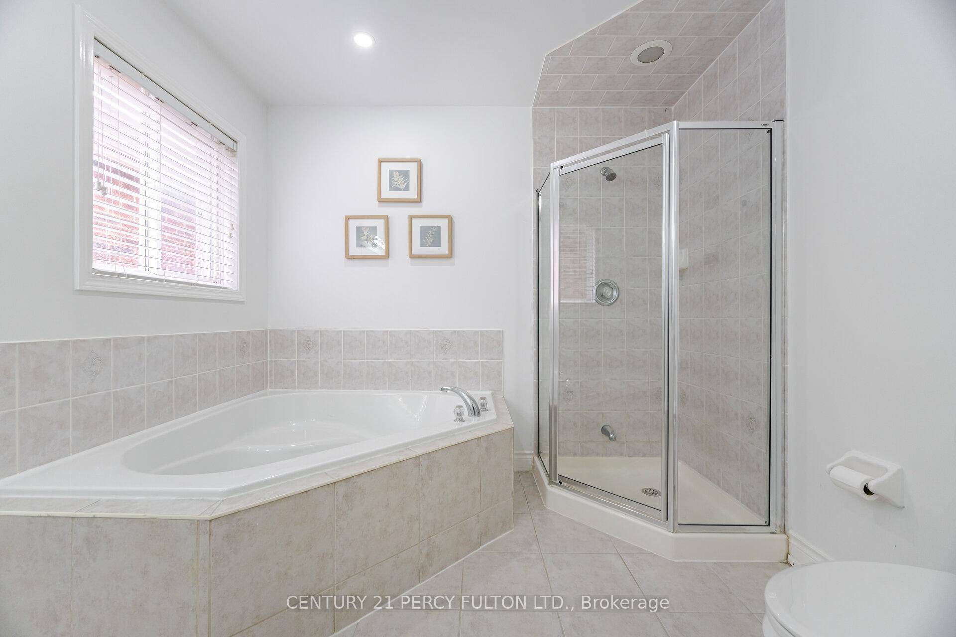 Photo 29 of 640 Sunbird Trail, Pickering, Amberlea — HOMEH