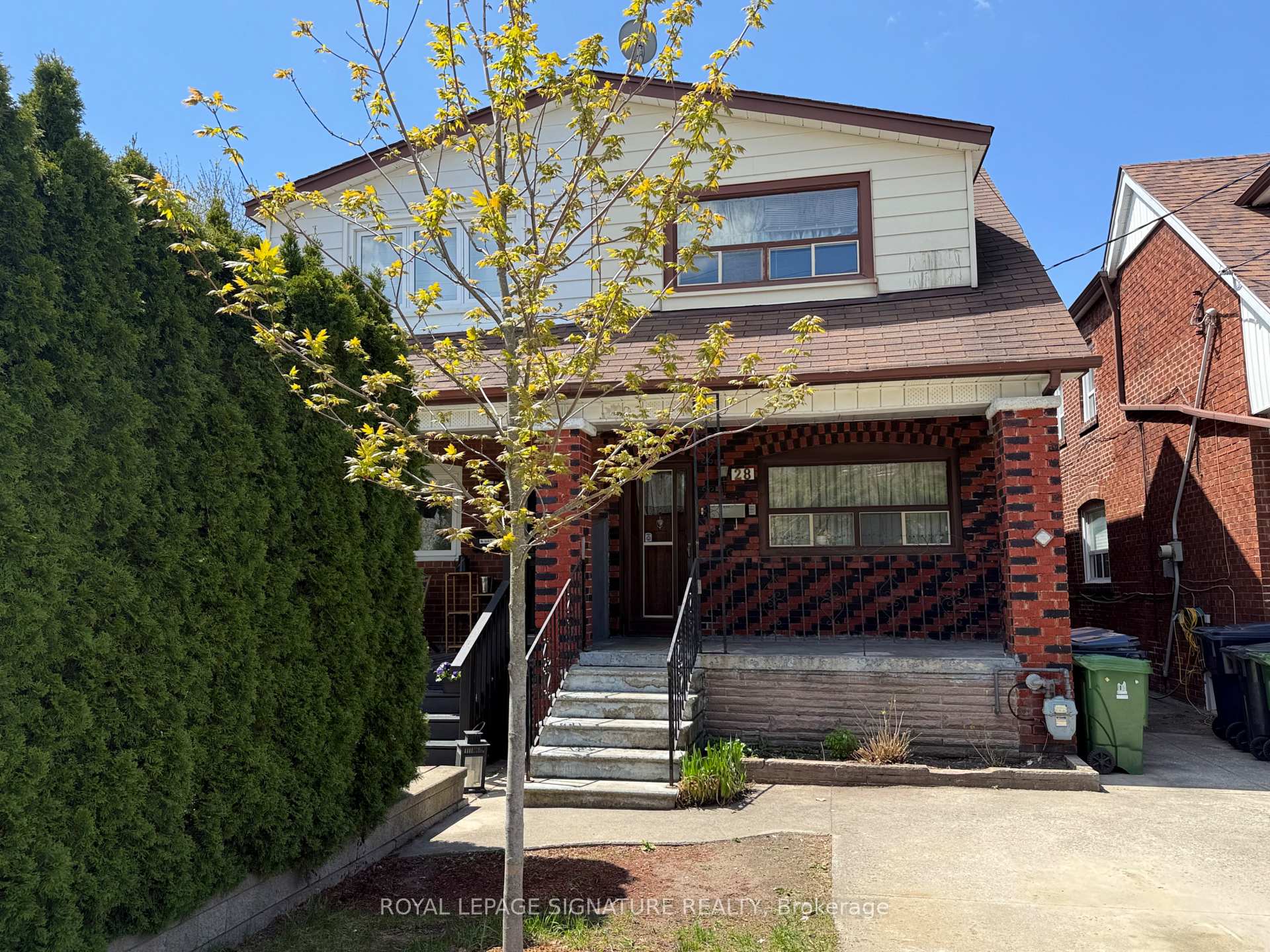 Front of 28 Durant Avenue