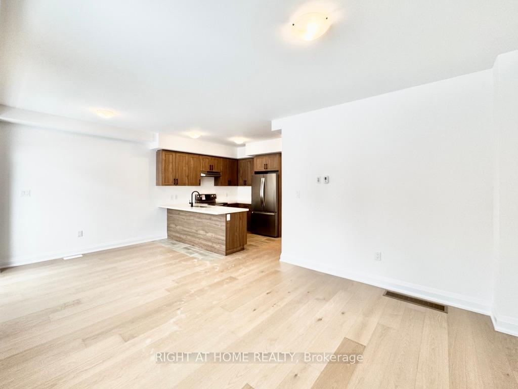 Photo 5 of 45 Lally Terrace, Barrie, Rural Barrie Southeast — HOMEH
