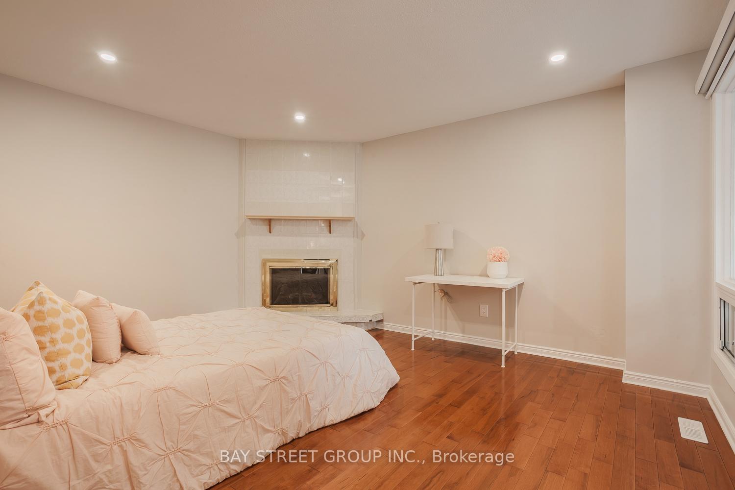 Photo 11 of 3 Upton Crescent, Markham, Milliken Mills West — HOMEH