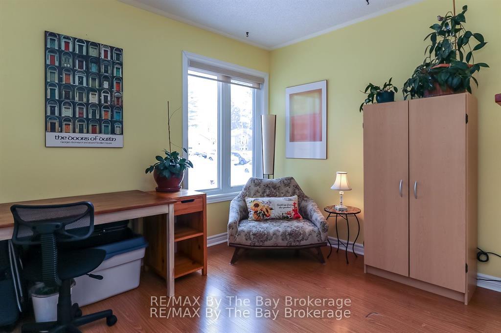 Photo 17 of 94 Leo Boulevard, Wasaga Beach — HOMEH