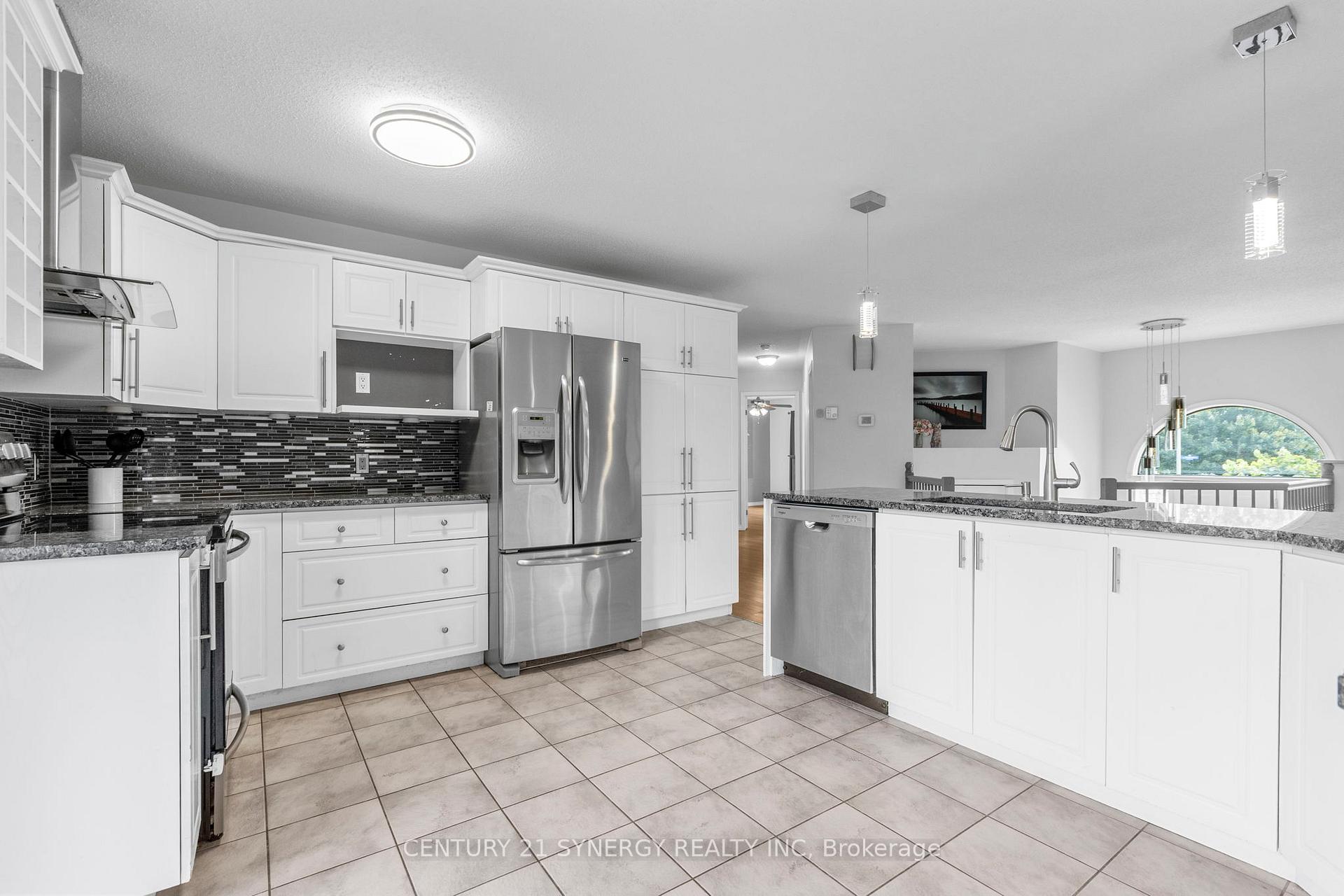 Photo 7 of 6709 Stanmore Street, Ottawa, Greely — HOMEH