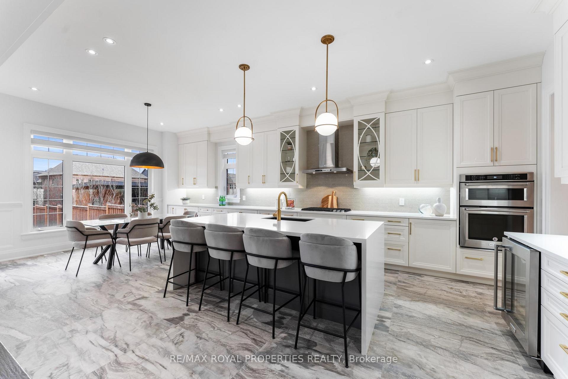 Photo 18 of 62 Endless Circle, Vaughan, Kleinburg — HOMEH