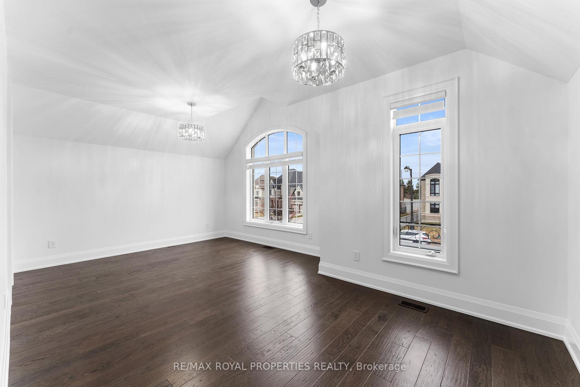 Photo 43 of 62 Endless Circle, Vaughan, Kleinburg — HOMEH