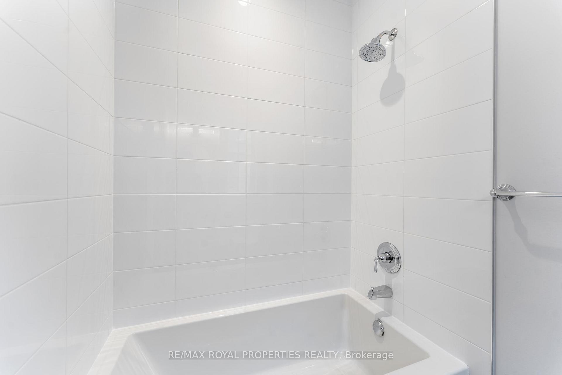 Photo 42 of 62 Endless Circle, Vaughan, Kleinburg — HOMEH