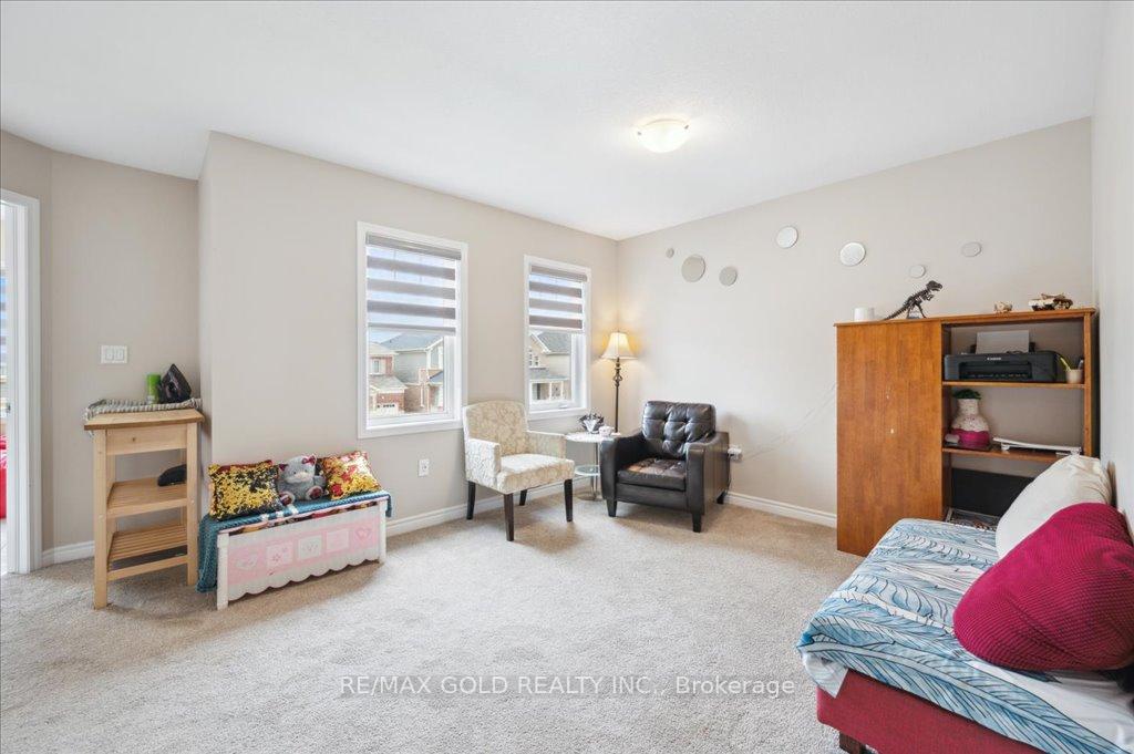 Photo 23 of 171 Ridge Road, Cambridge — HOMEH