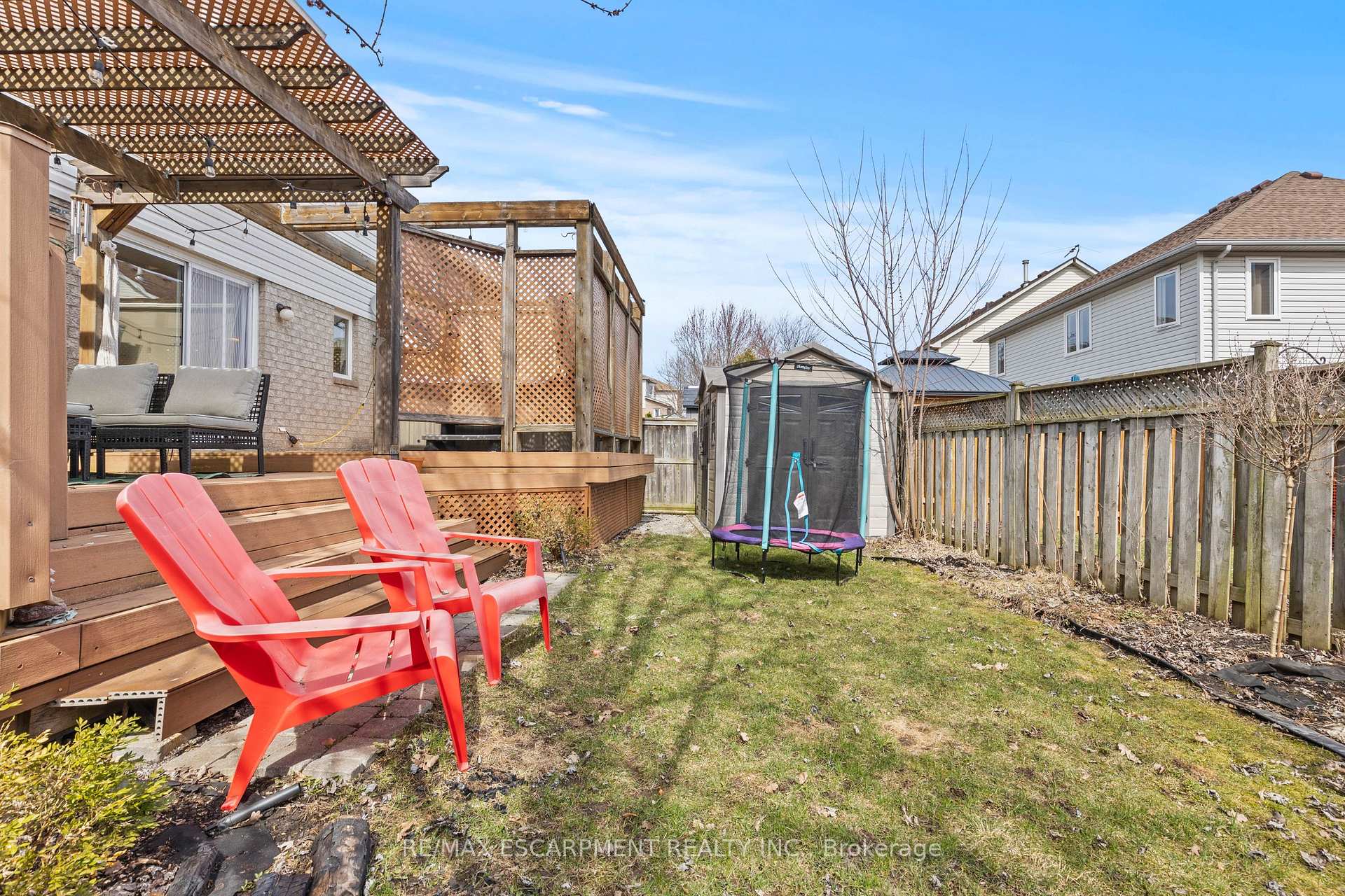 Photo 40 of 12 Strathroy Crescent, Hamilton, Waterdown — HOMEH
