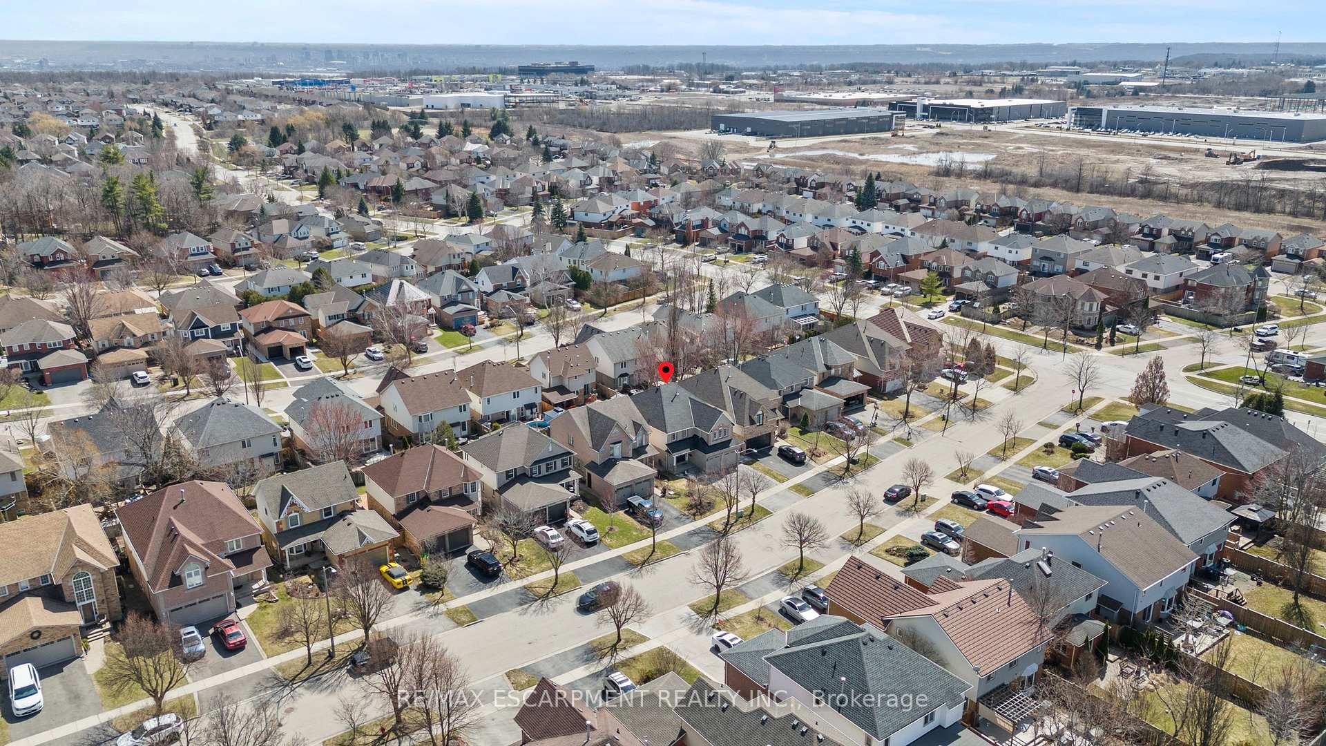 Photo 46 of 12 Strathroy Crescent, Hamilton, Waterdown — HOMEH