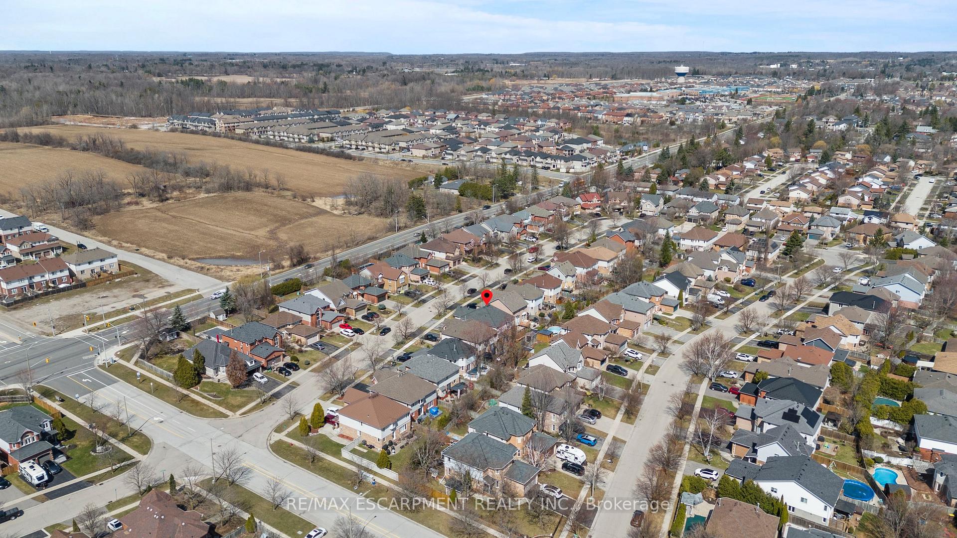 Photo 49 of 12 Strathroy Crescent, Hamilton, Waterdown — HOMEH