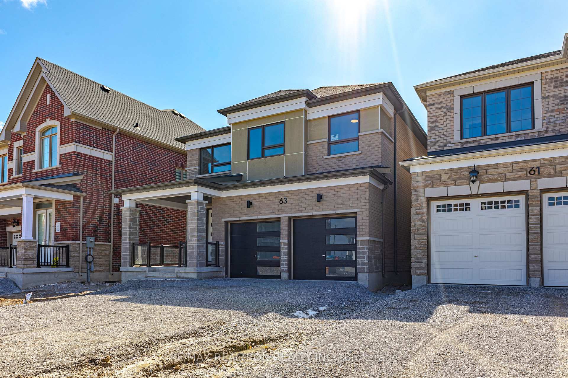 Photo 43 of 63 Greenridge Crescent, Markham, Victoria Square — HOMEH