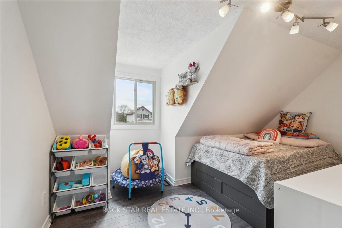 Photo 18 of 141 Ironwood Road, Guelph, Kortright West — HOMEH